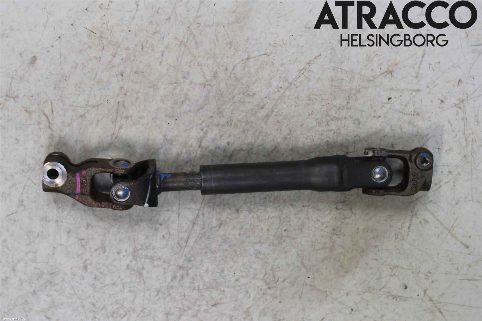 Nissan QASHQAI 14-17 Rattaxelknut