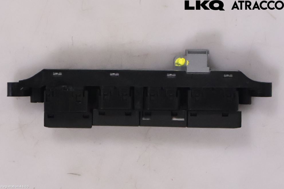 Audi A8/S8 4H 10-17 Strömställare Stolminne