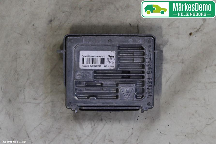 Ford KUGA 13-16 Styrenhet Strålkastare