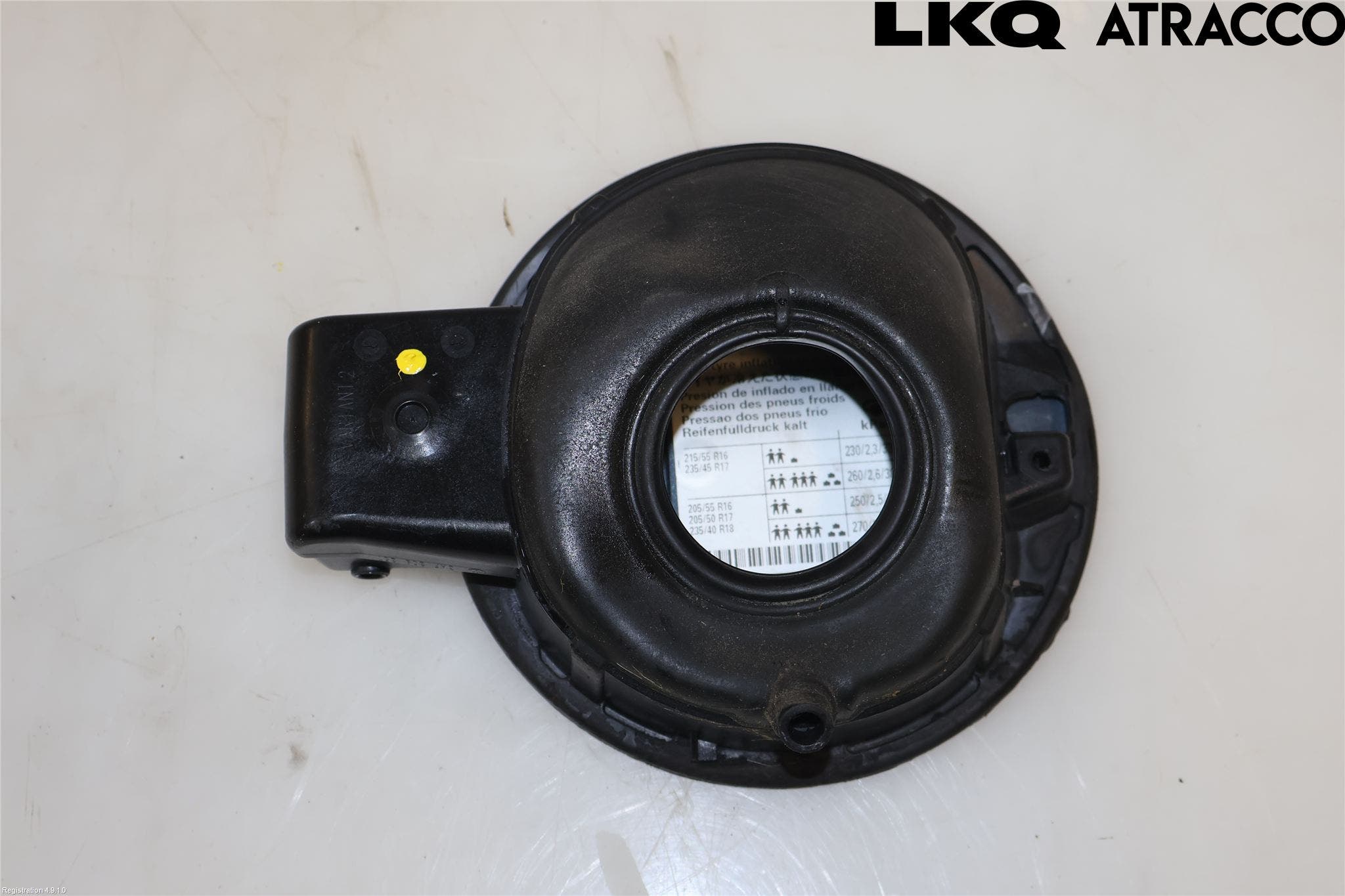 Volkswagen VW PASSAT 11-14 Tanklucka