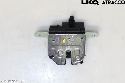 Opel ASTRA K 16-22 Låskista Baklucka