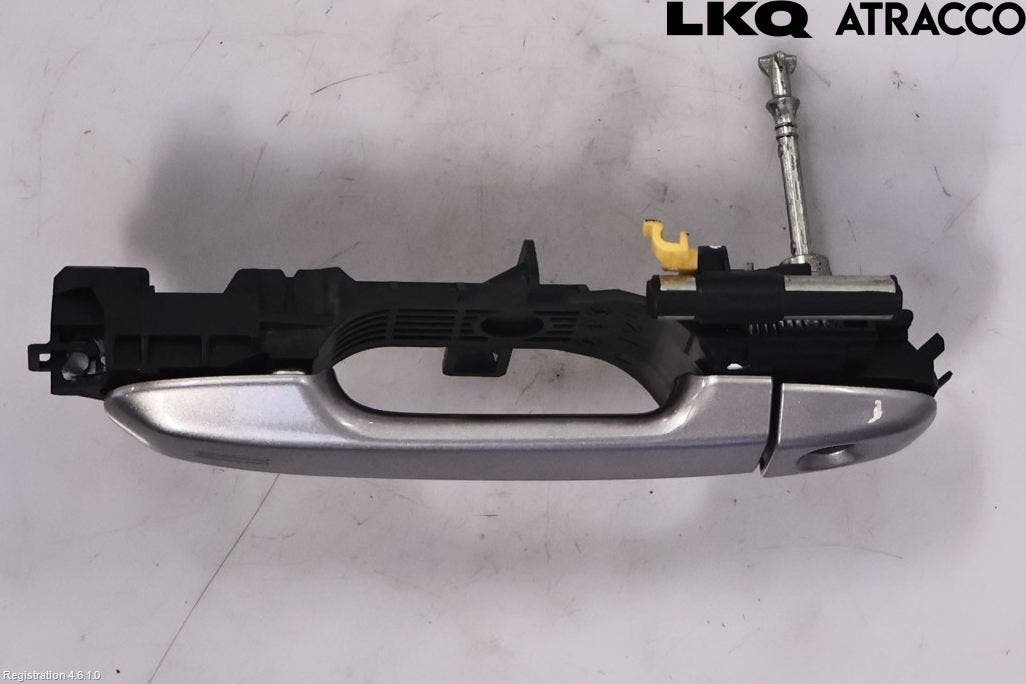 Toyota C-HR 16-23 Dörrhandtag Yttre Vä