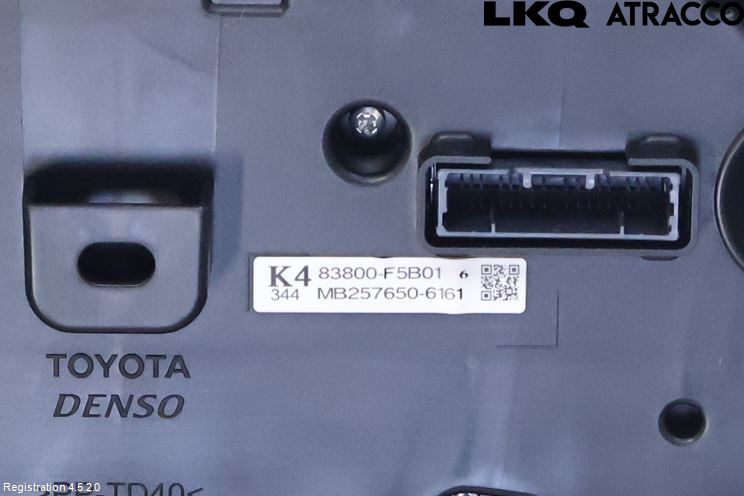 Toyota YARIS CROSS XP21 21- Instrument Komb