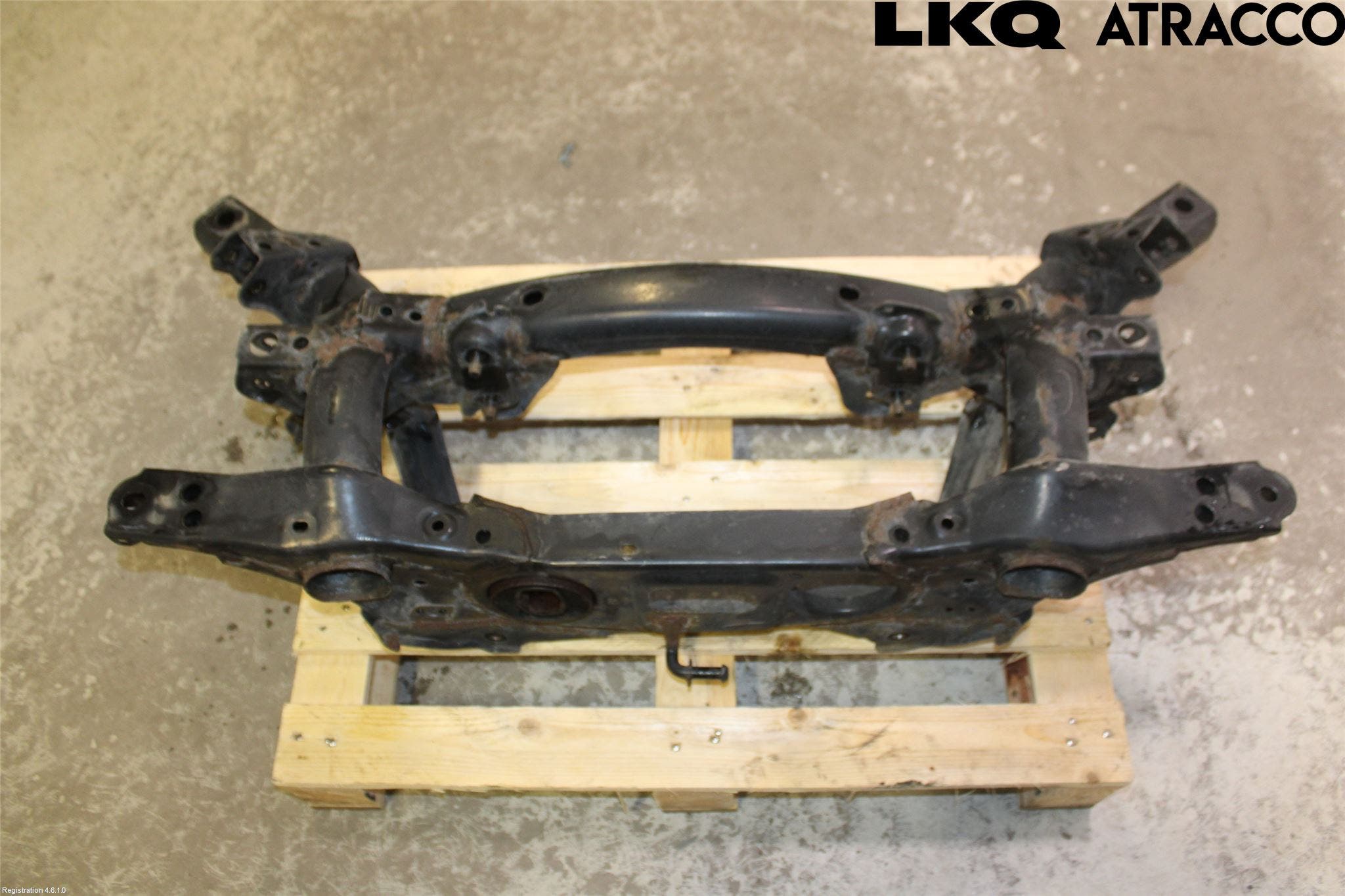 Toyota RAV4 13-18 Bakaxelbalk