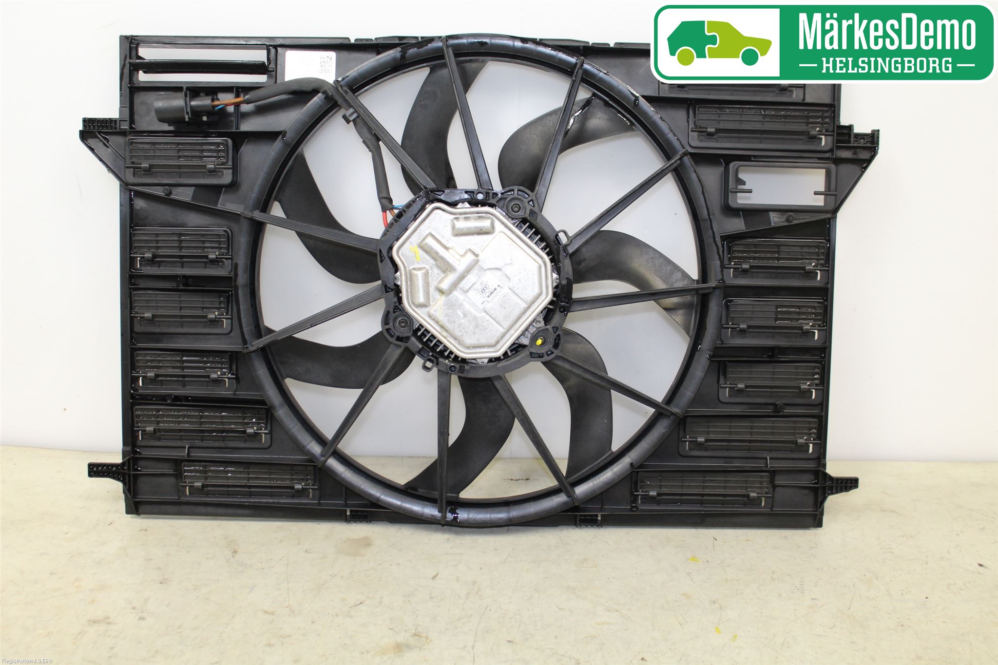 Audi A4/S4 B9 16-19 Kylfläkt El