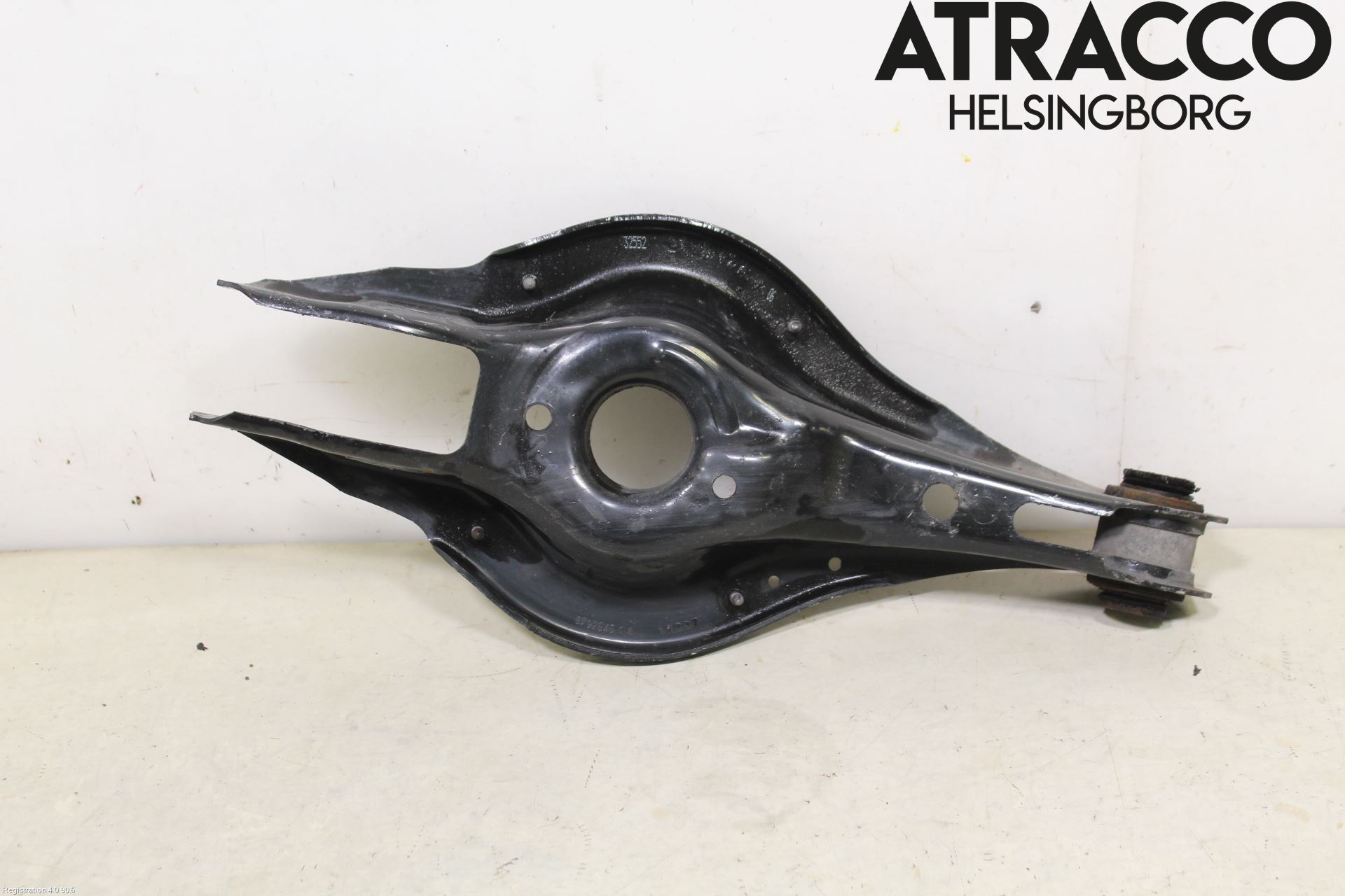BMW 3 F30/F31/F80 12-19 Bärarm Bak Höger