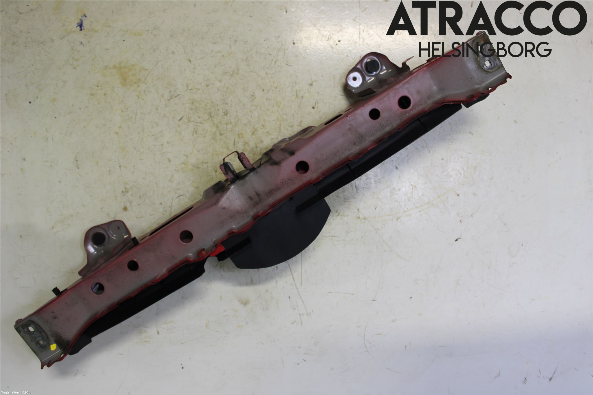 Toyota YARIS XP90 06-11 Front Huvlåsplåt-Balk