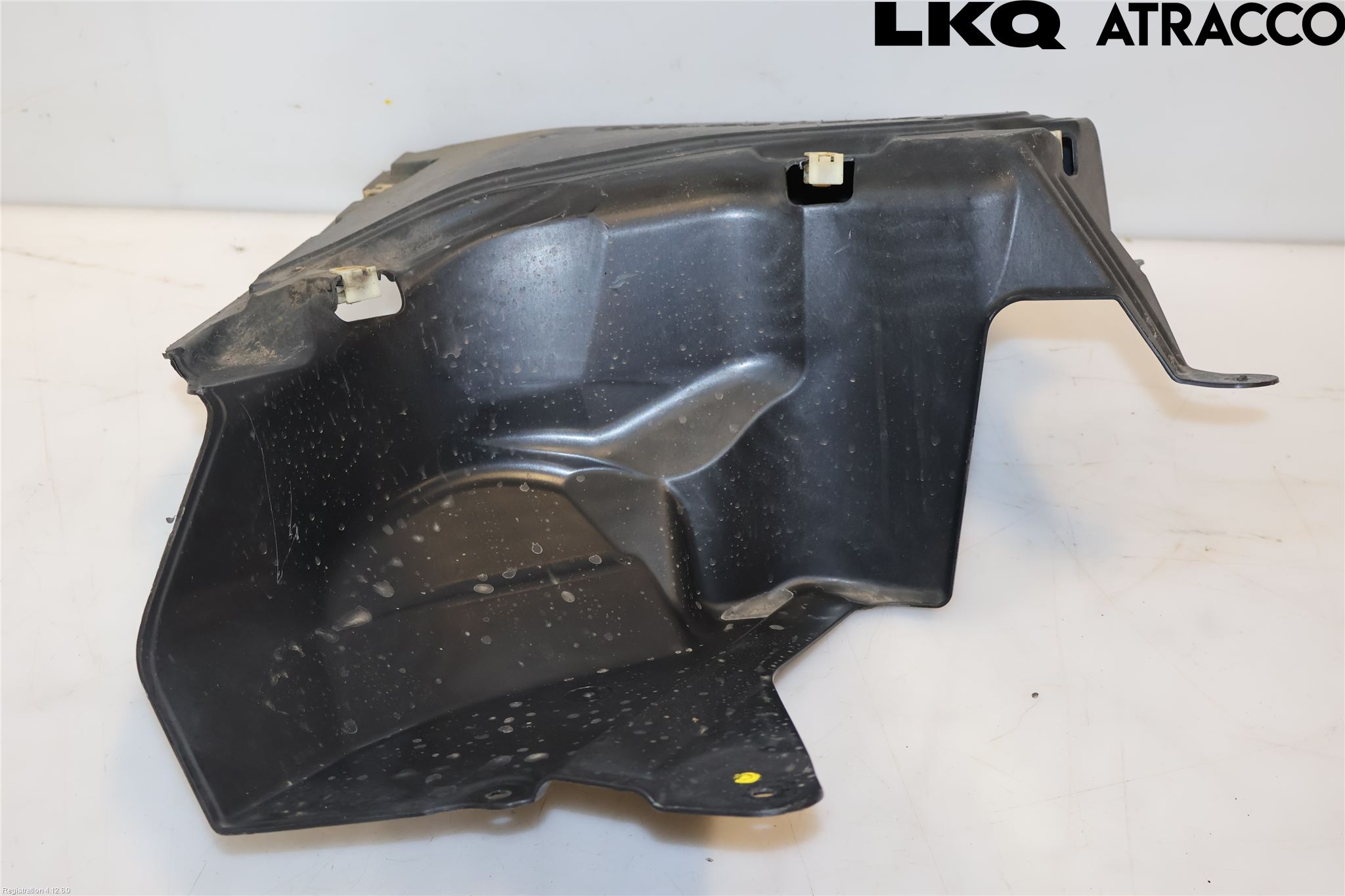 BMW 5 G30/G31/F90 17-23 Hasplåt Plåt-Plast