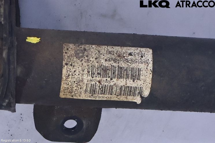 BMW 3 F30/F31/F80 12-19 Fjäderben Fram Höger