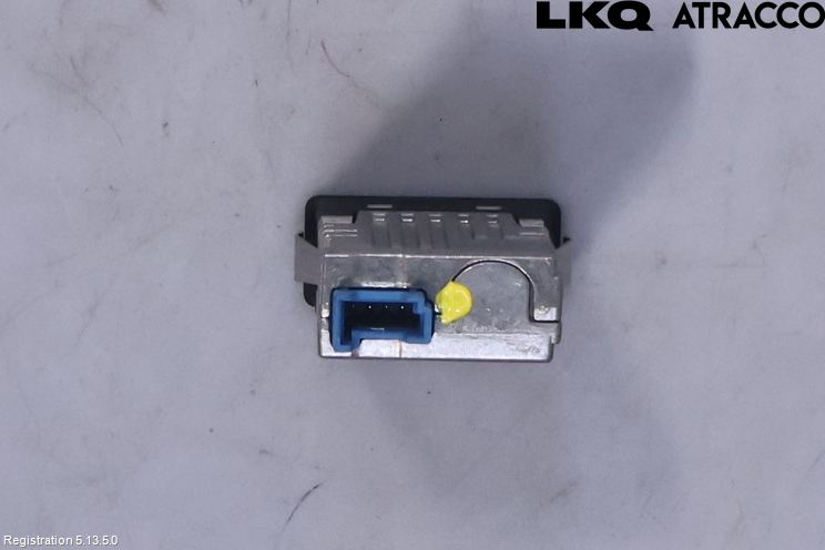 BMW 5 G30/G31/F90 17-23 Usb Connection