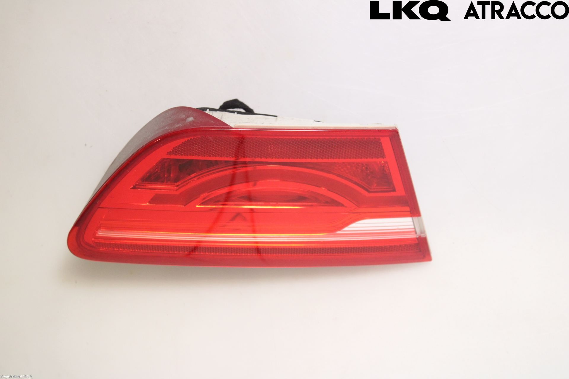 Jaguar XE (X760) 15-24 Bakljus Lucka Vä