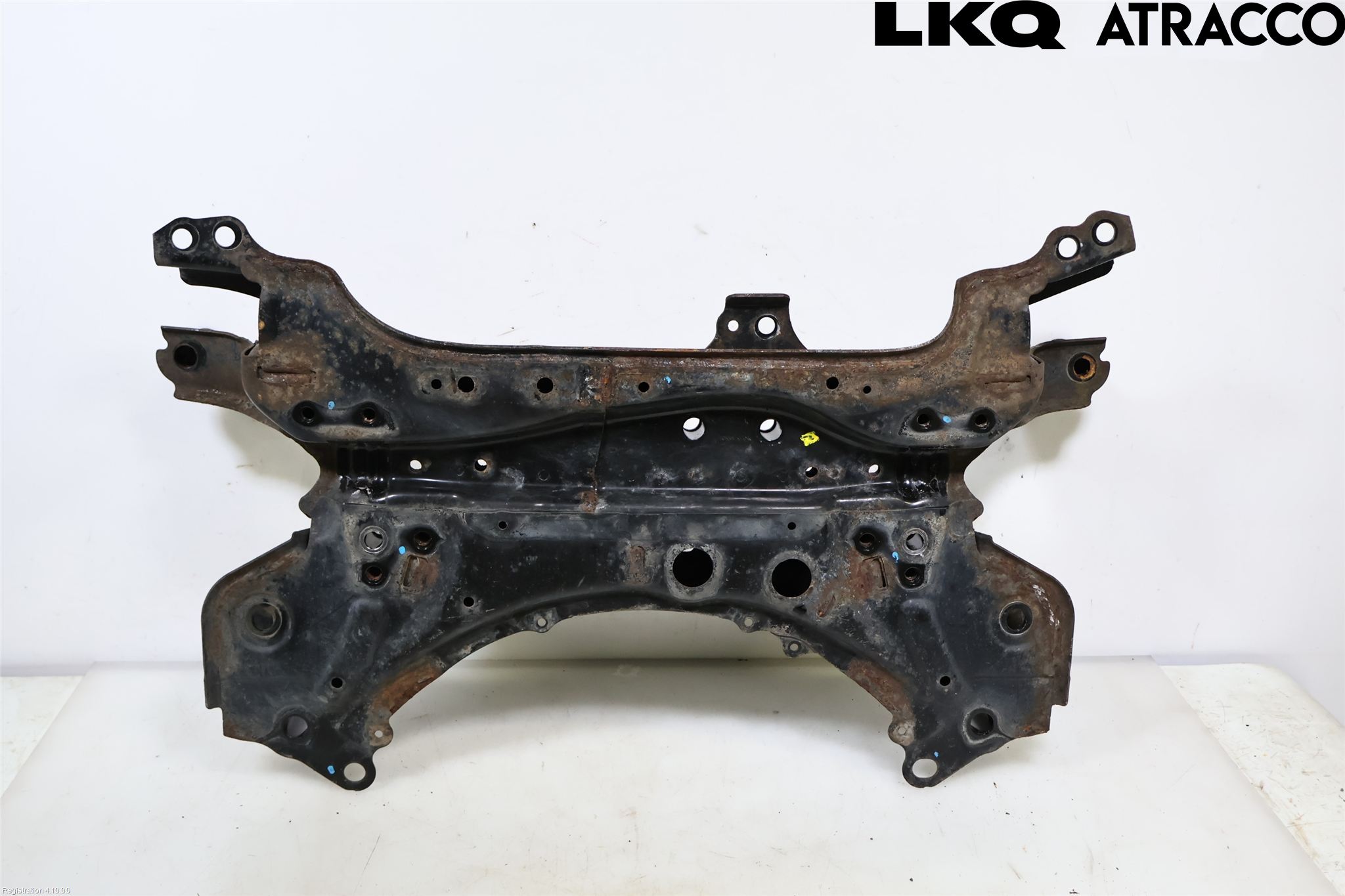Toyota AURIS 10-12 Framvagnsbalk