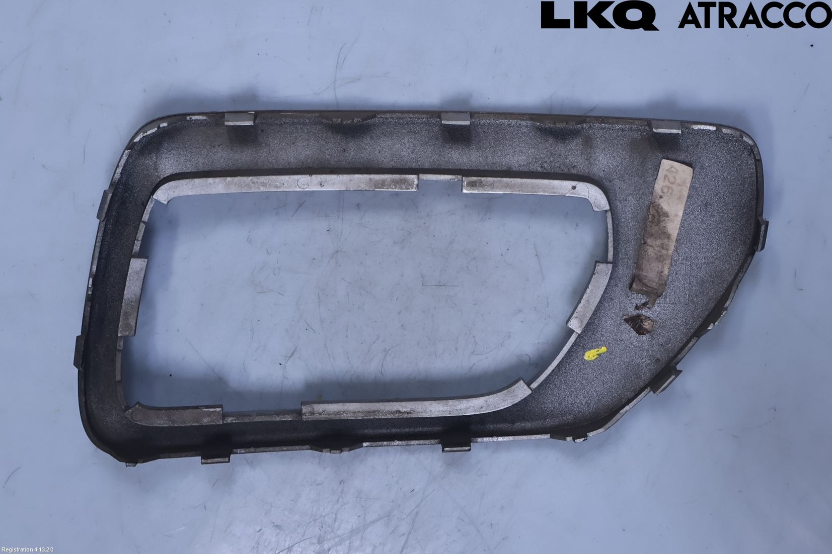 Volvo XC70 08-13 Dimljussarg Fram
