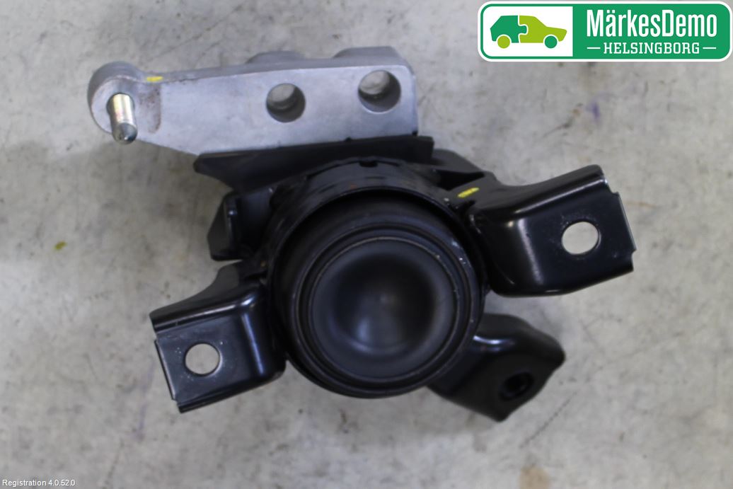 Toyota RAV4 13-18 Motorfäste