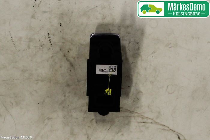 Mazda 3 III 14-19 Strömställare Parkeringsbroms