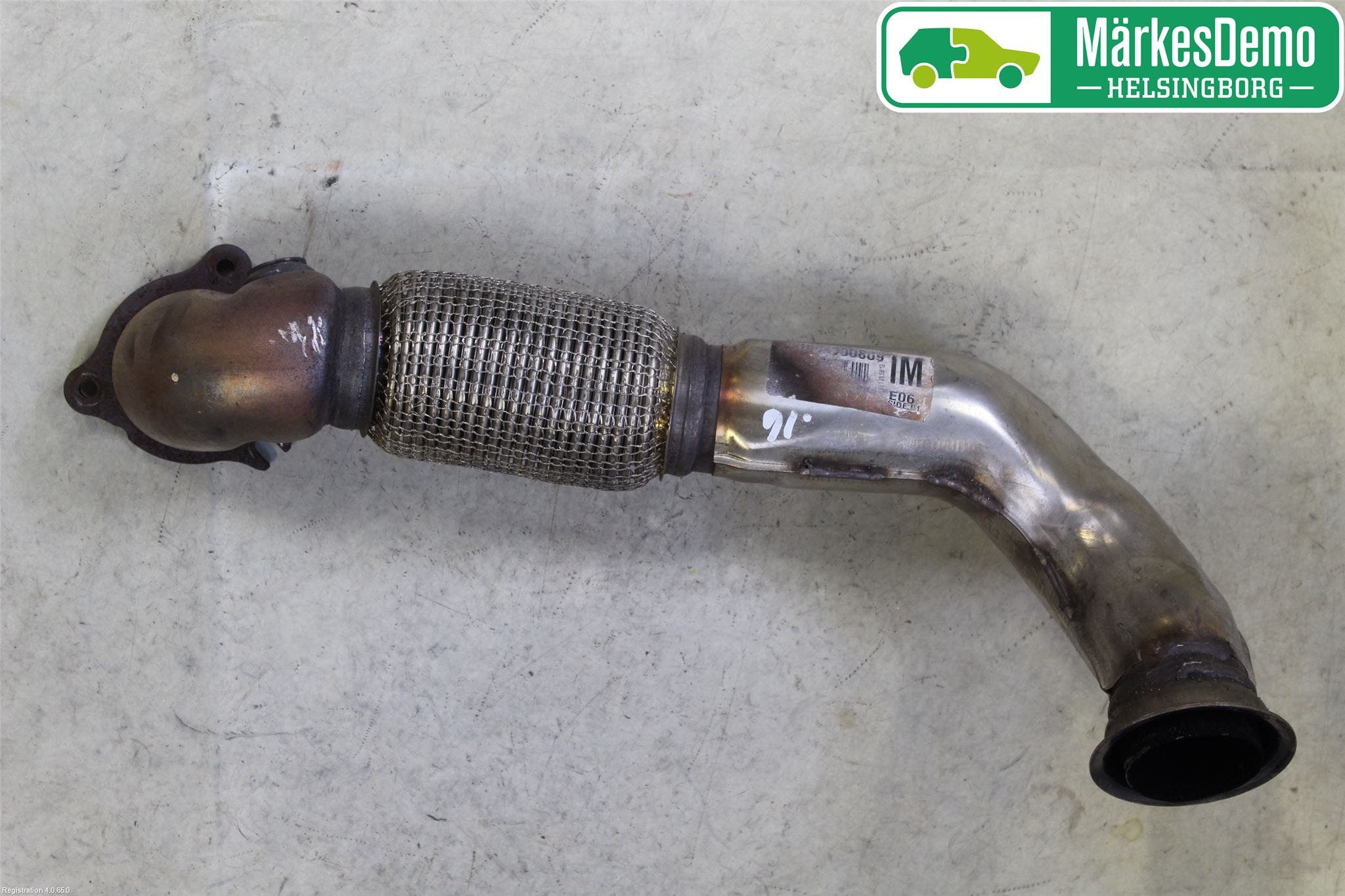 Mercedes-Benz MB GLE COUPÉ (C292) 15-19 Avgas Främre Rör