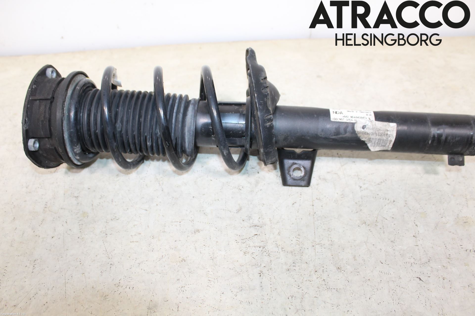 Volkswagen VW PASSAT 15-19 Fjäderben Fram Vänster