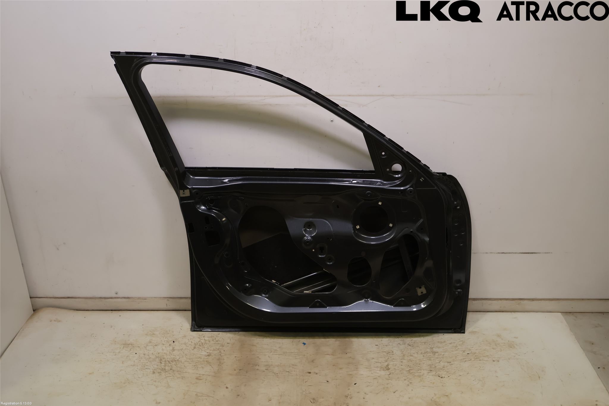 BMW 3 F30/F31/F80 12-19 Dörr Fram Vänster