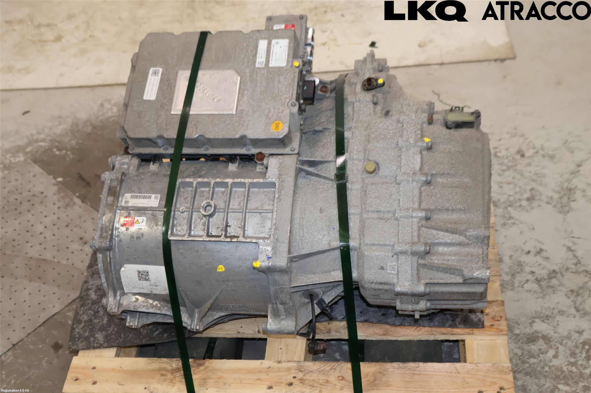 Porsche TAYCAN 20- Motor Elektrisk Bak
