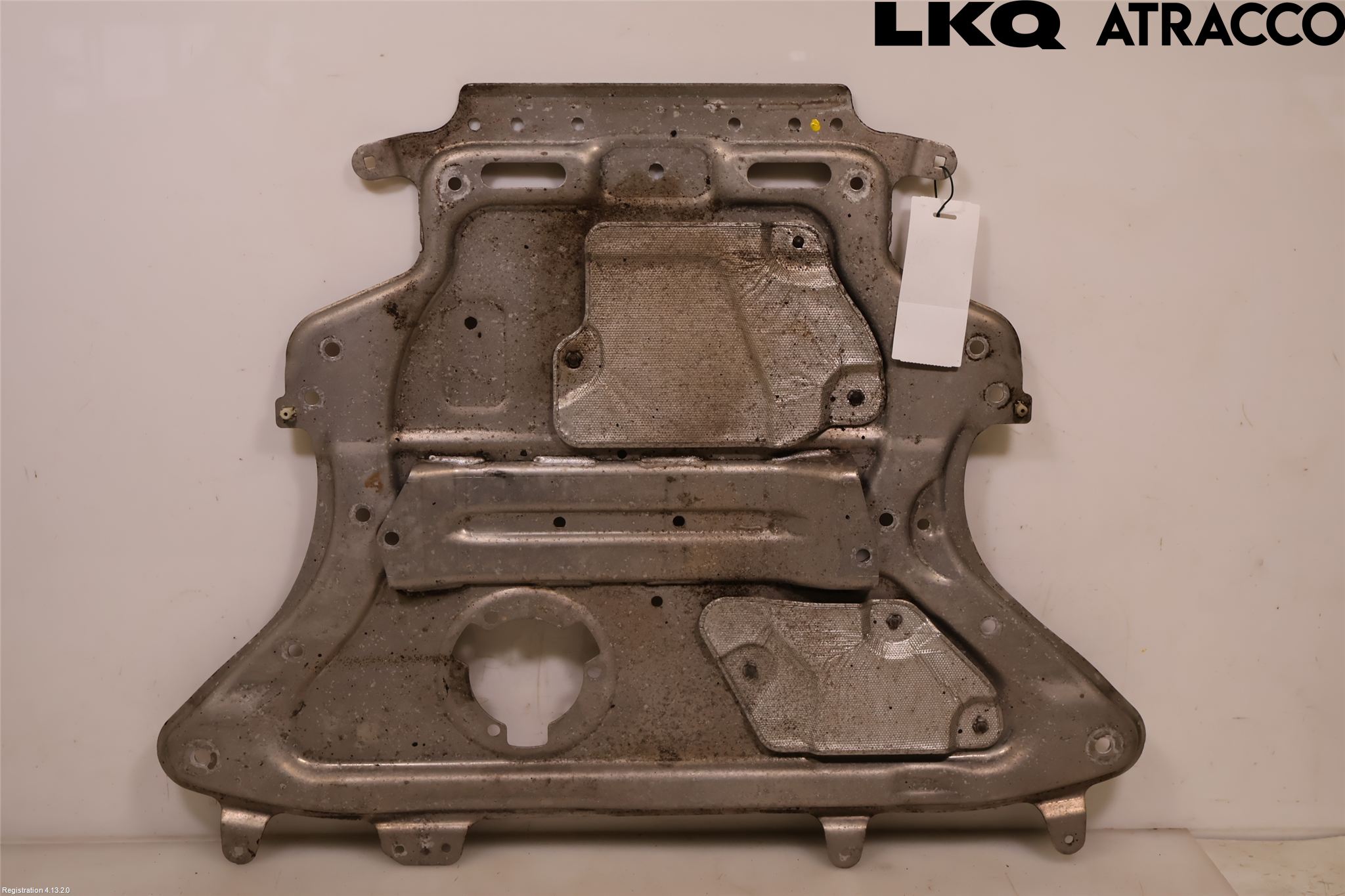 BMW 5 G30/G31/F90 17-23 Hasplåt Plåt-Plast