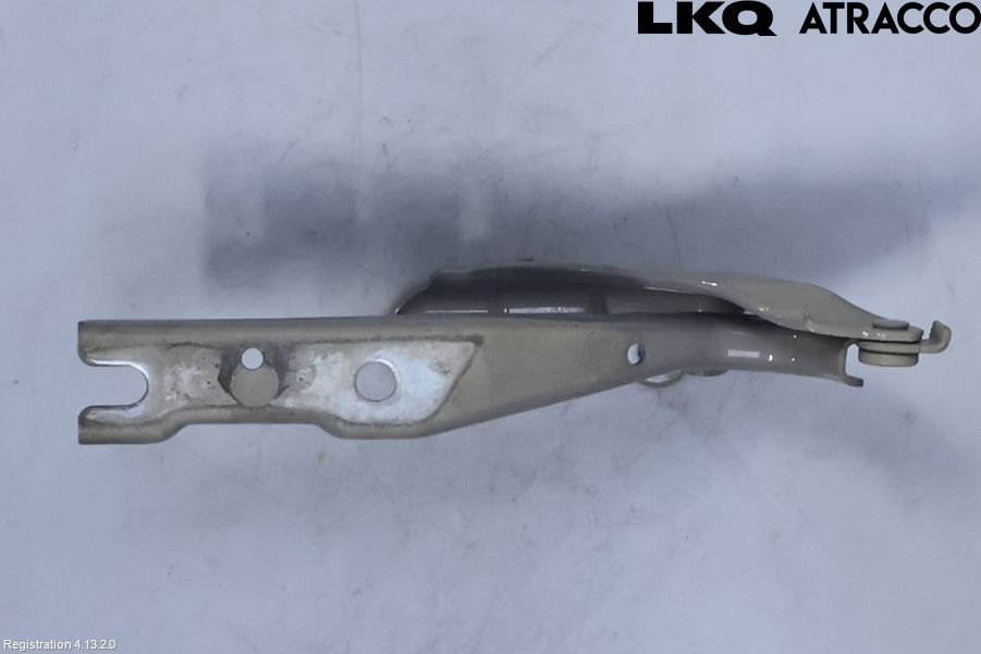 Skoda RAPID Huvgångjärn