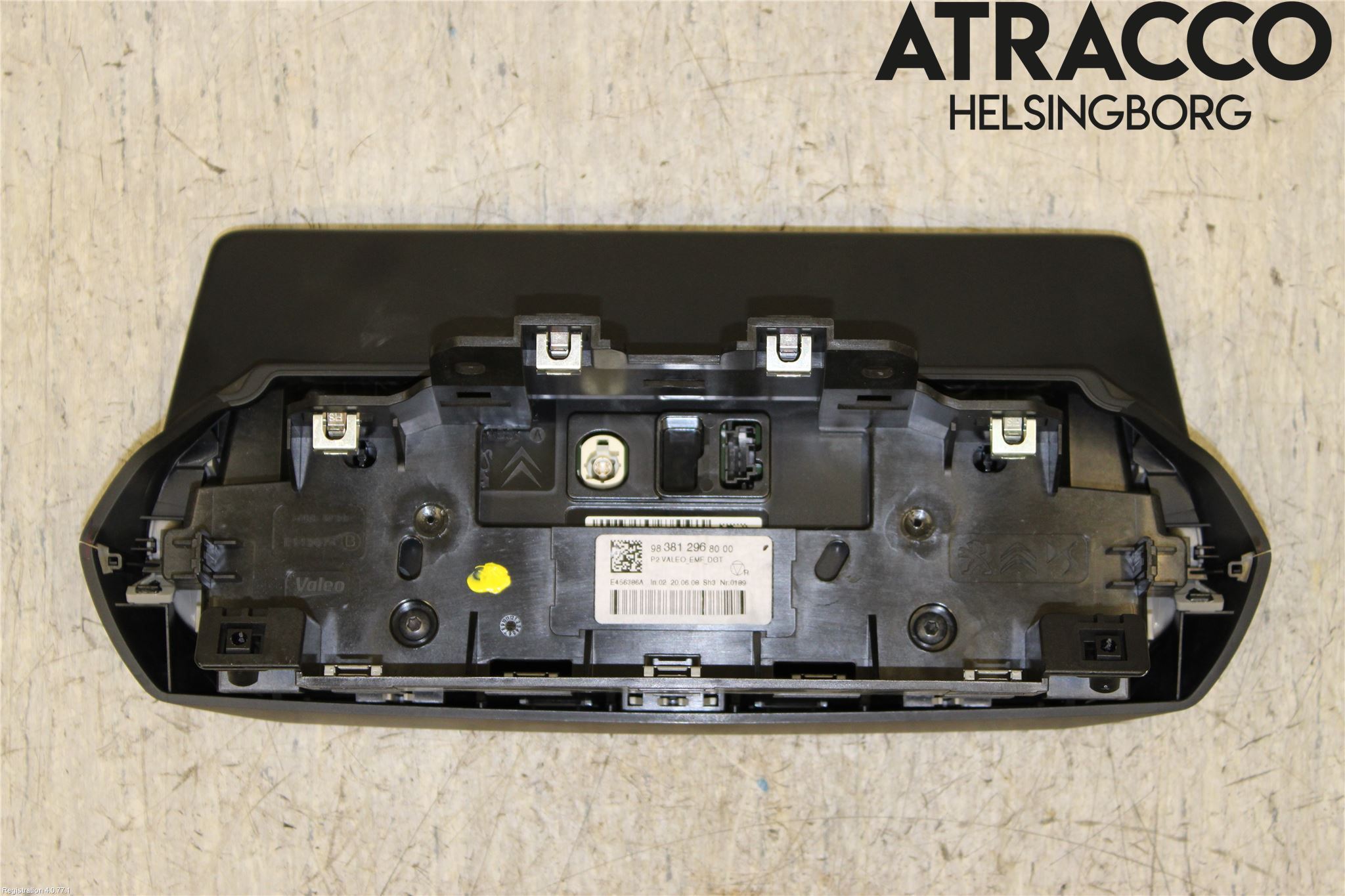 Peugeot 208/E-208 20- Multifunktionsdisplay