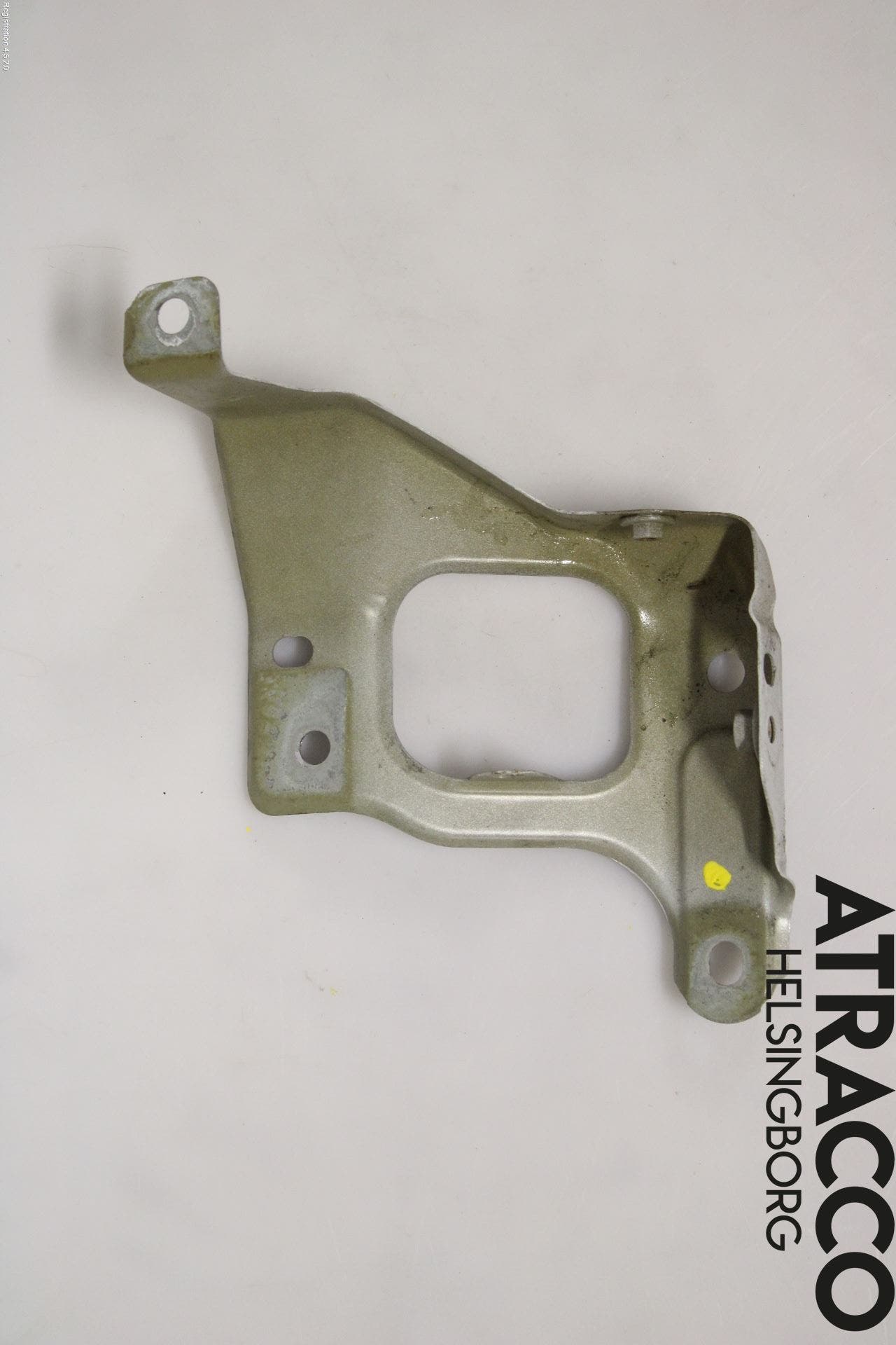 Tesla MODEL 3 17- Skärmfäste Fram Hö