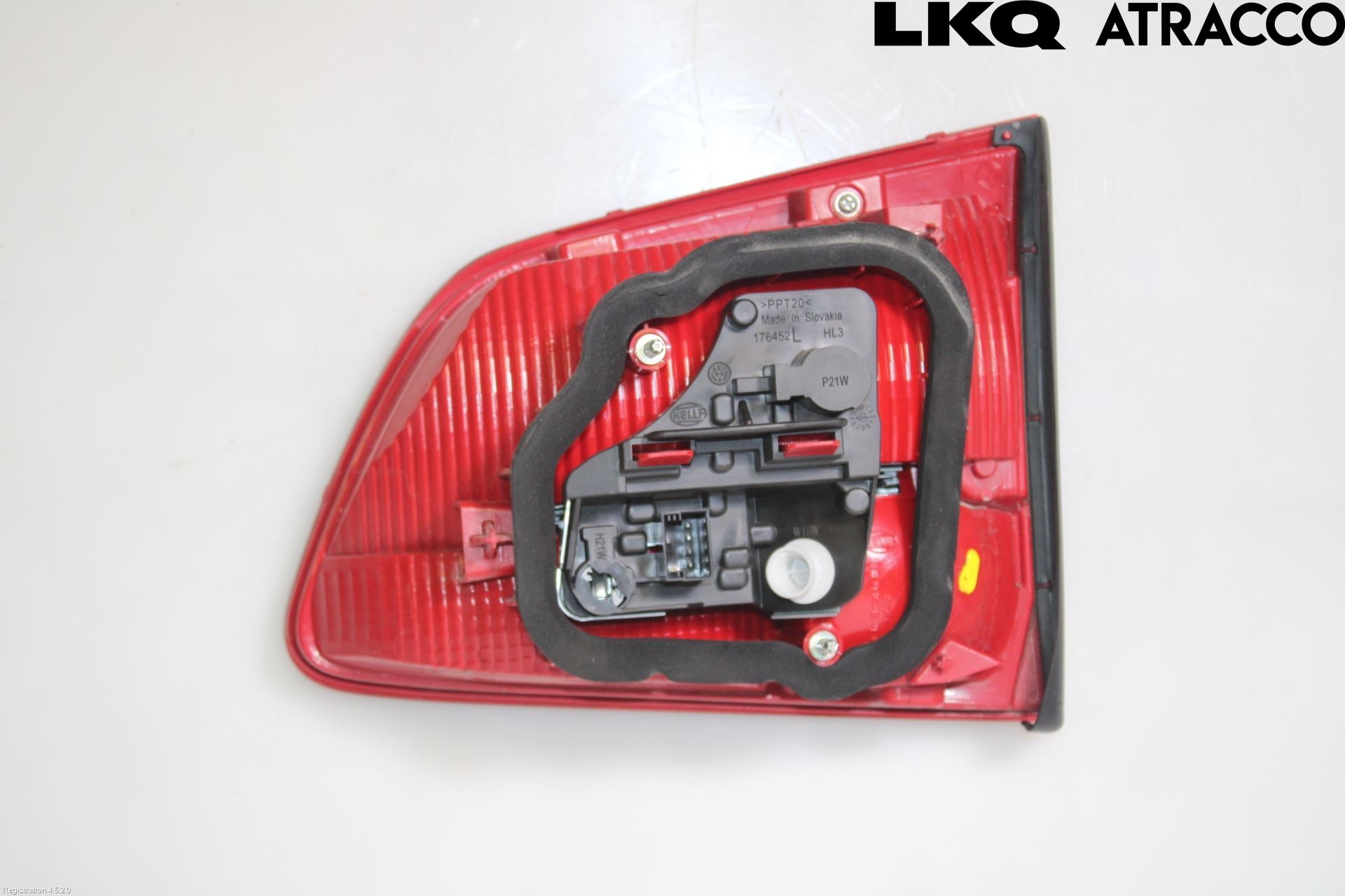 Volkswagen VW TOURAN 10-15 Bakljus Lucka Vä