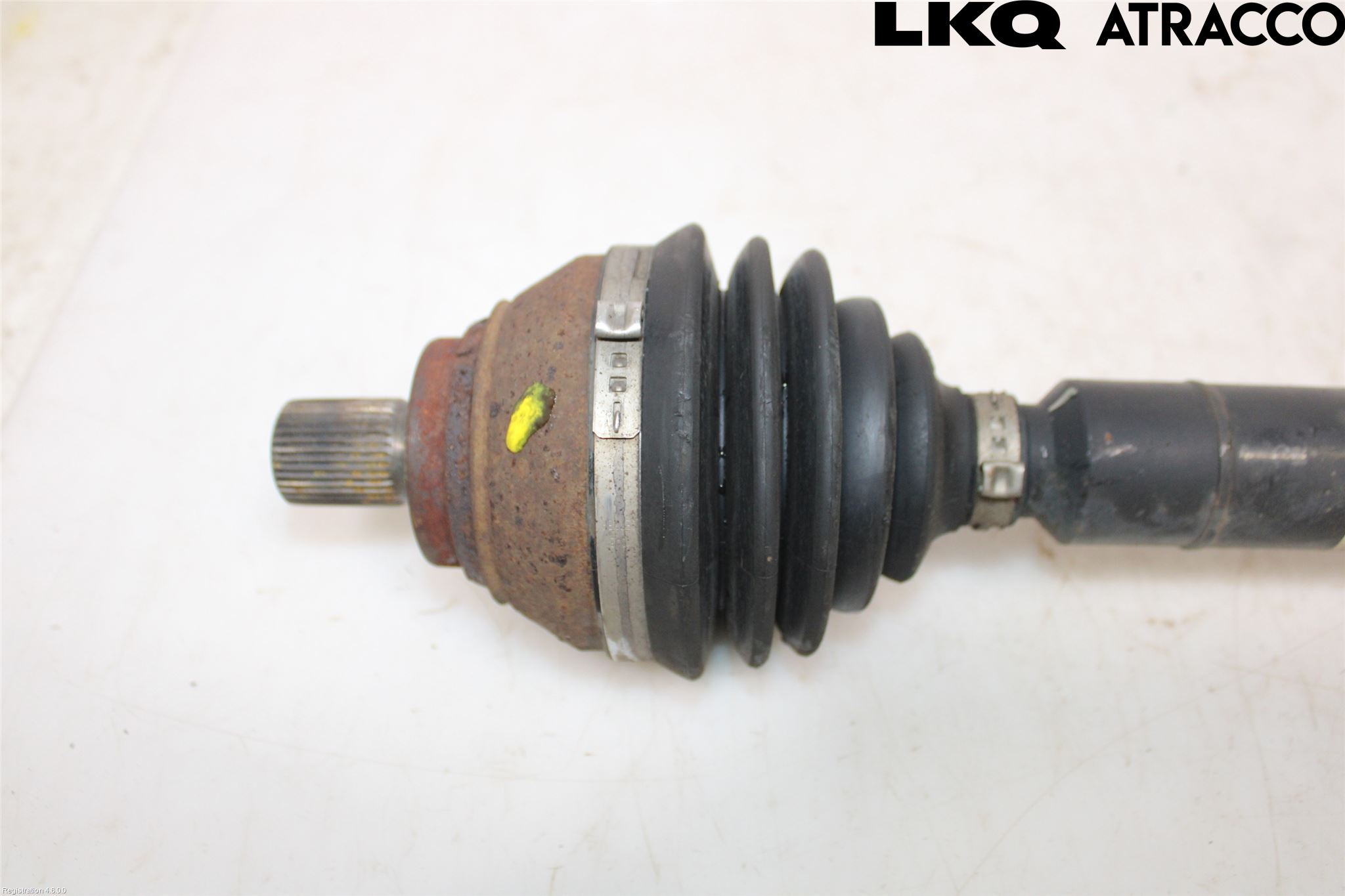 Volkswagen VW PASSAT 15-19 Drivaxel Fram Höger