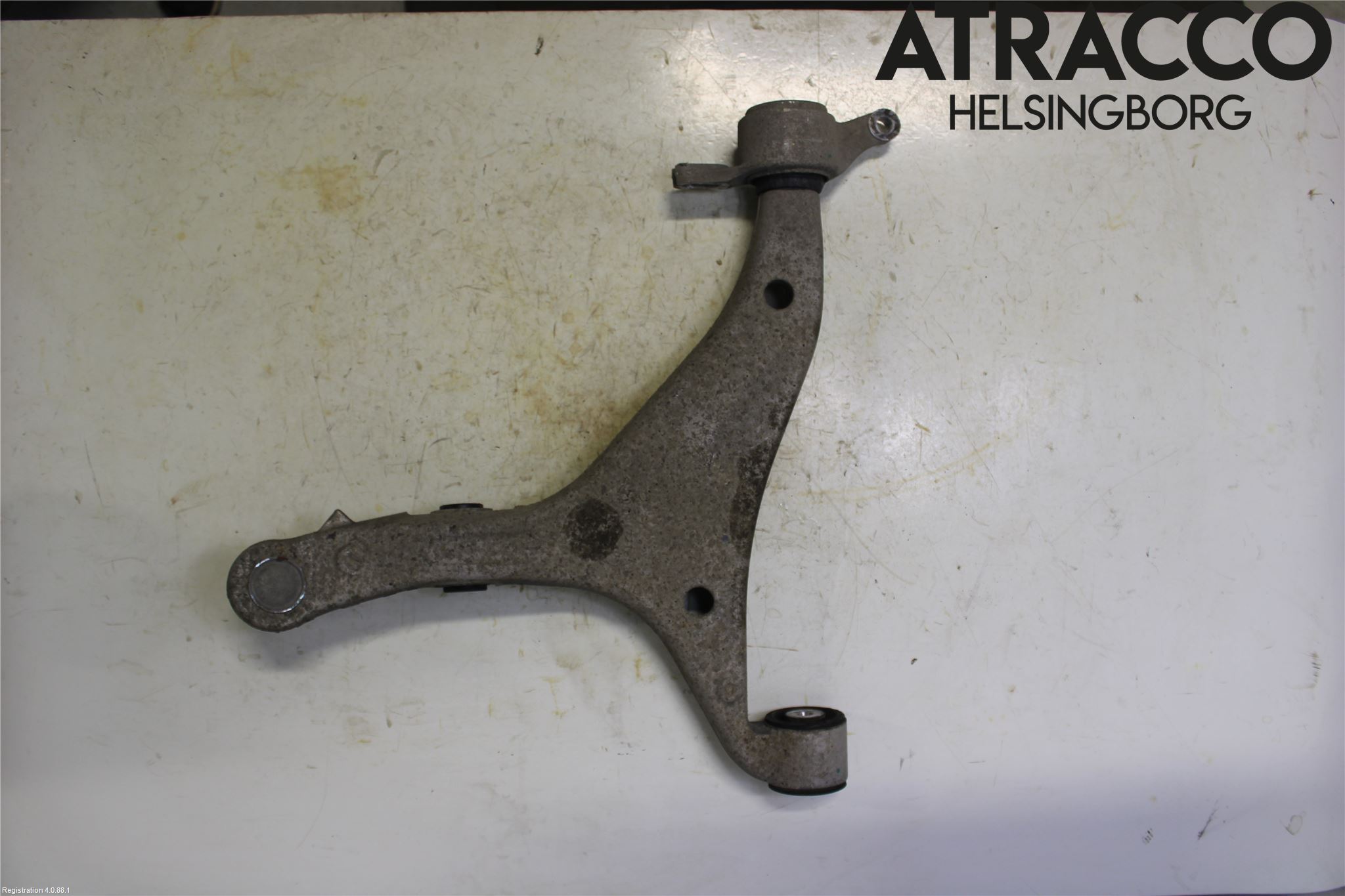 Jeep GRAND CHEROKEE 10-20 Bärarm Fram Undre Hö