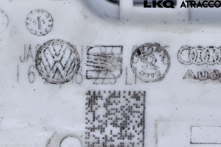 Volkswagen VW TOUAREG CR 18- Låskista-Dörrlås