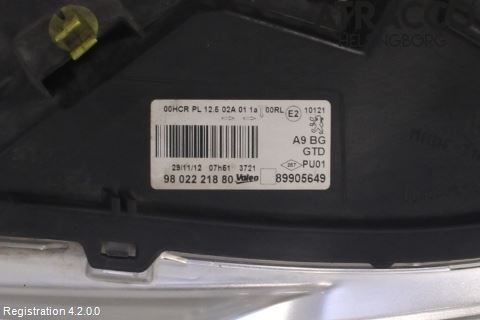 Peugeot 208 12-15 Strålkastare Vänster