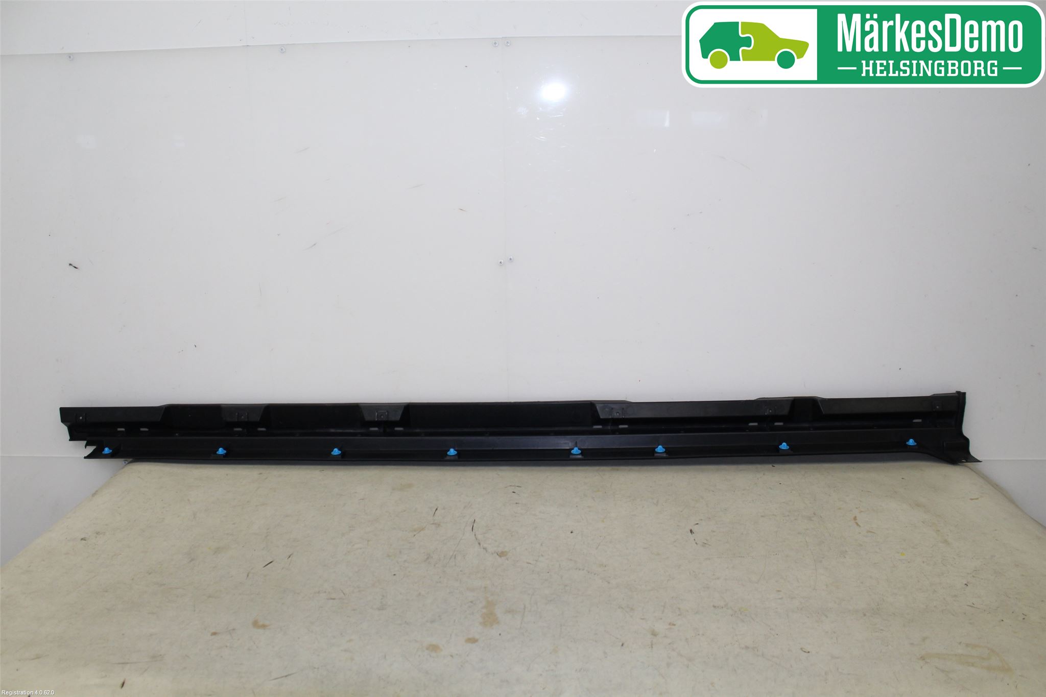 Mitsubishi ECLIPS CROSS Sidokjol Vä