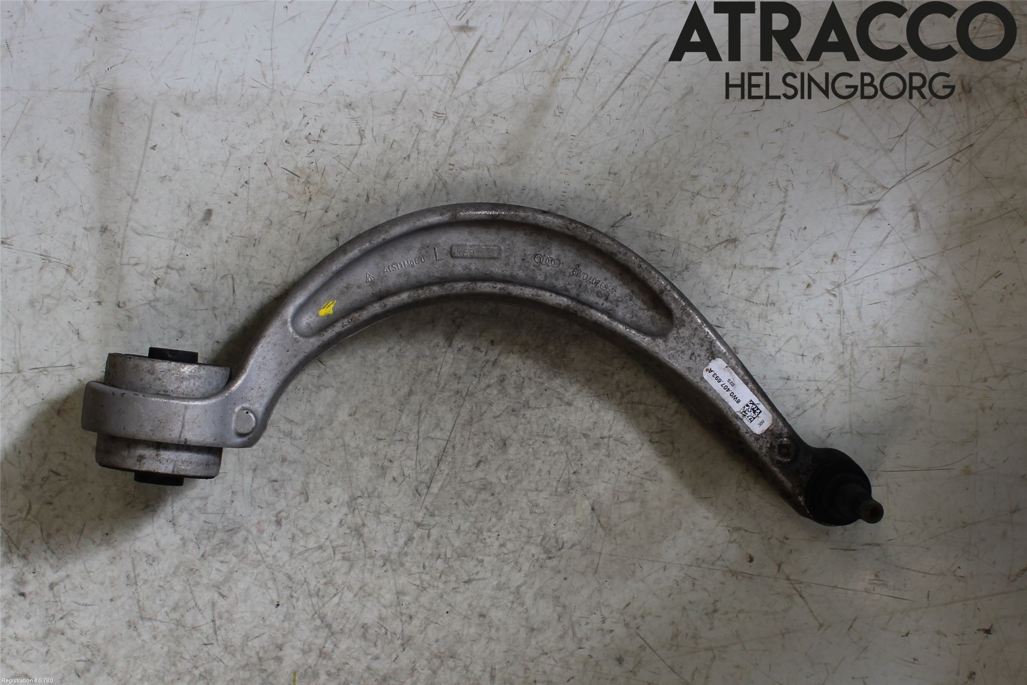 Audi A4/S4 B9 16-19 Bärarm Fram Undre Vä