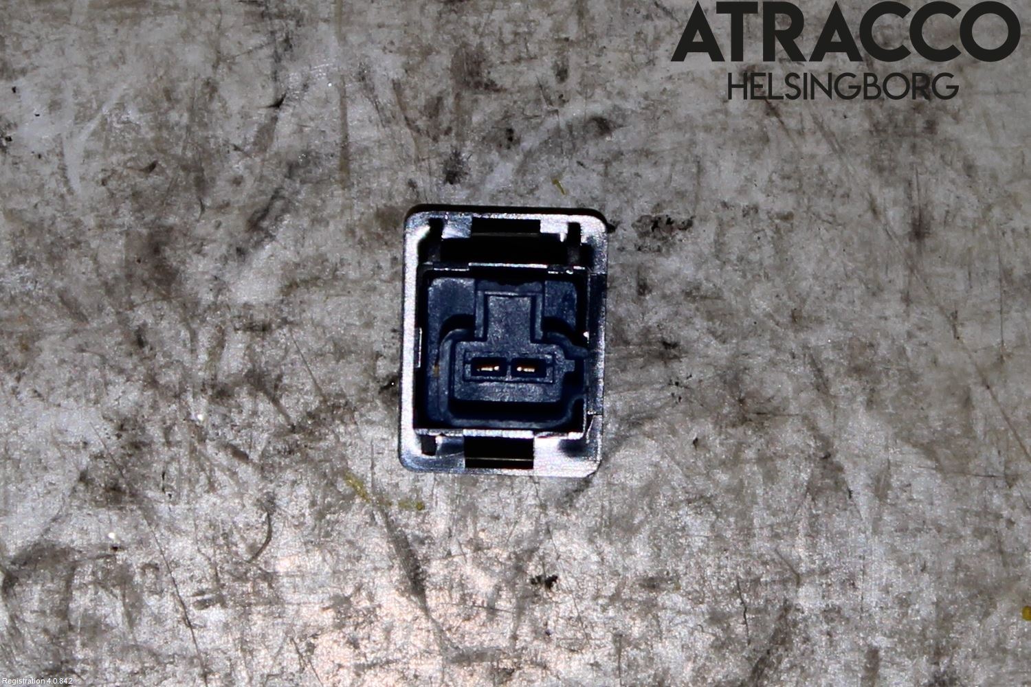 Mitsubishi OUTLANDER 13-21 Strömställare Baklucka