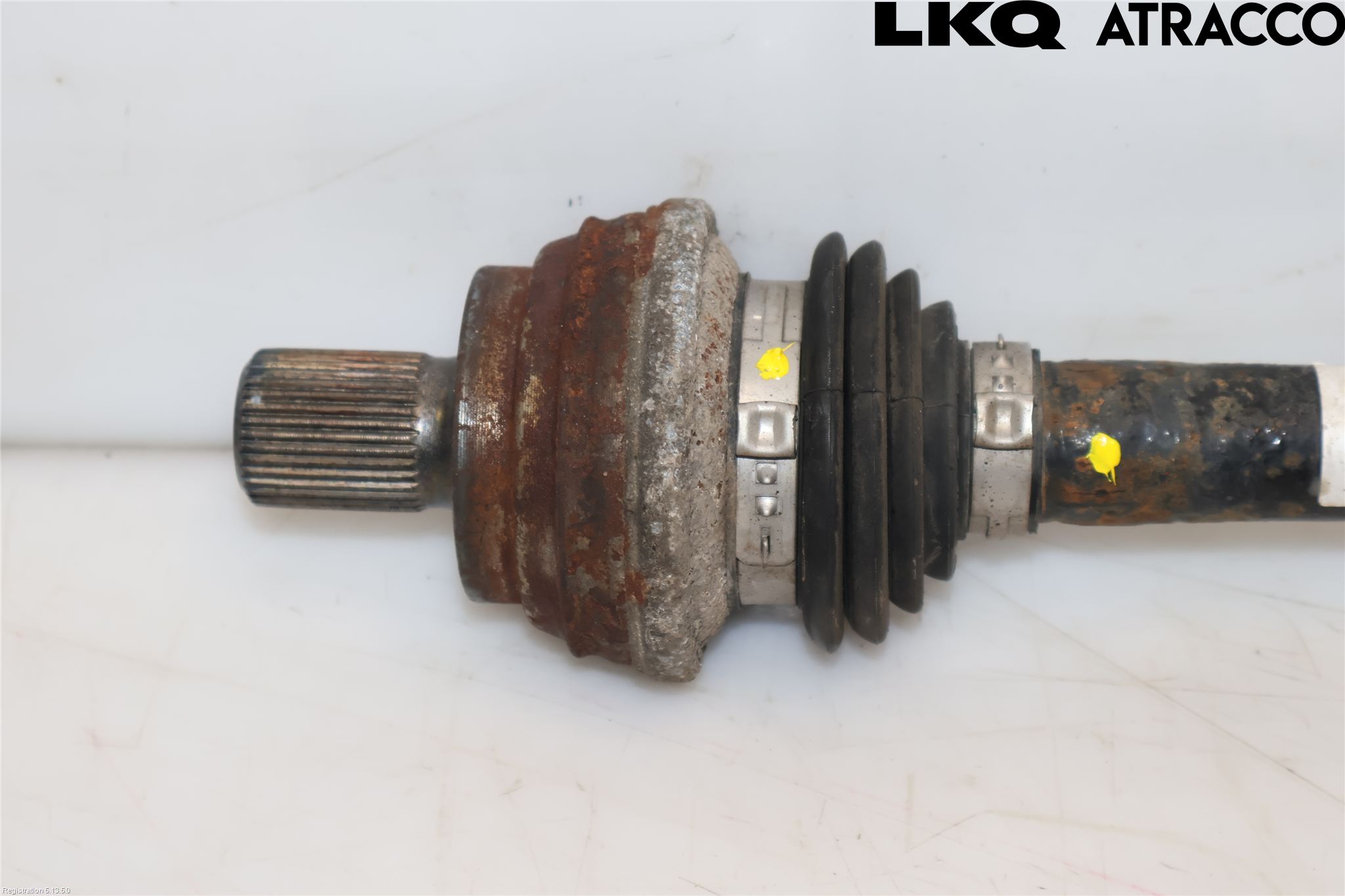 Volkswagen VW PASSAT 20-24 Drivaxel Bak Höger