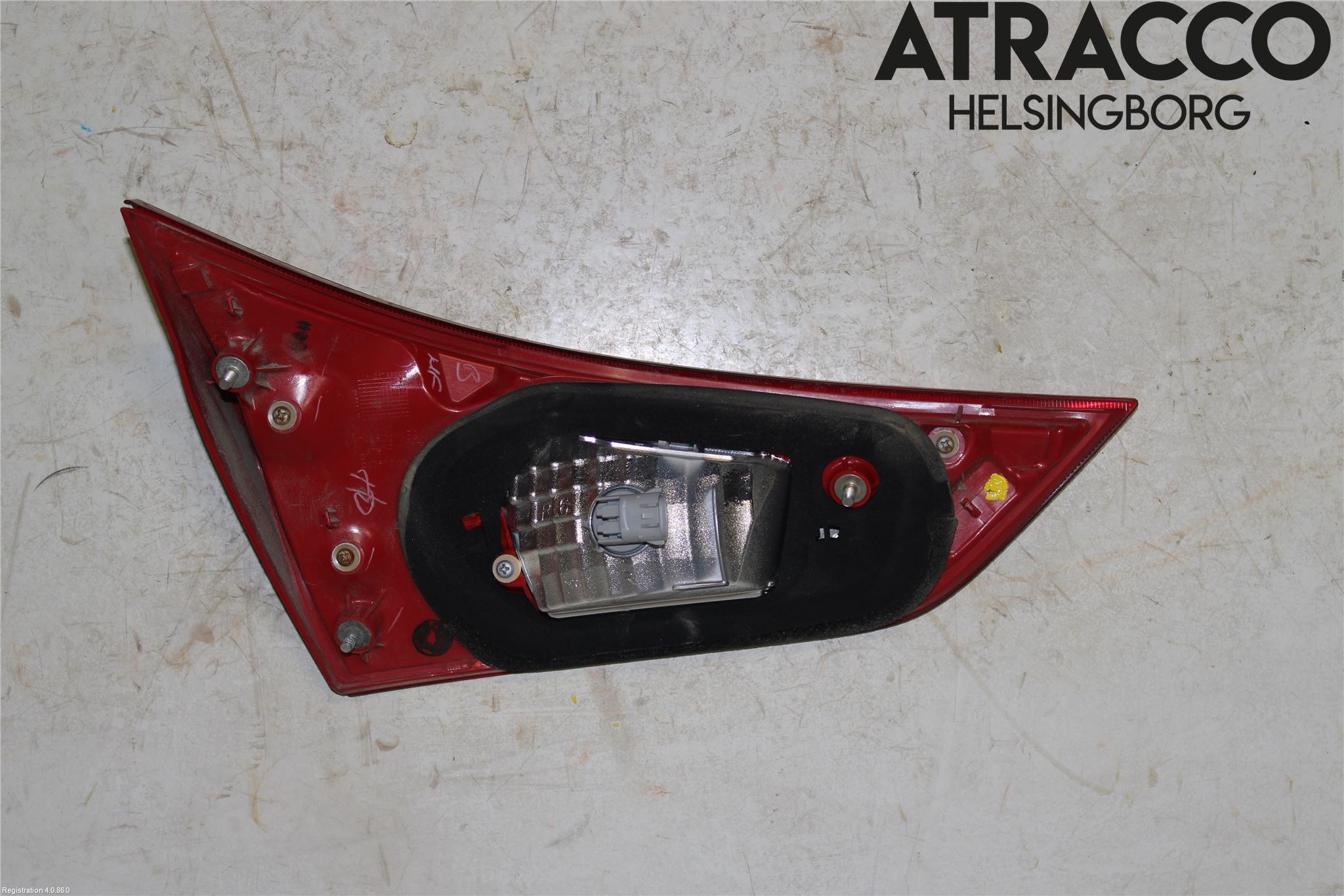 Toyota AURIS 13-19 Bakljus Lucka Hö
