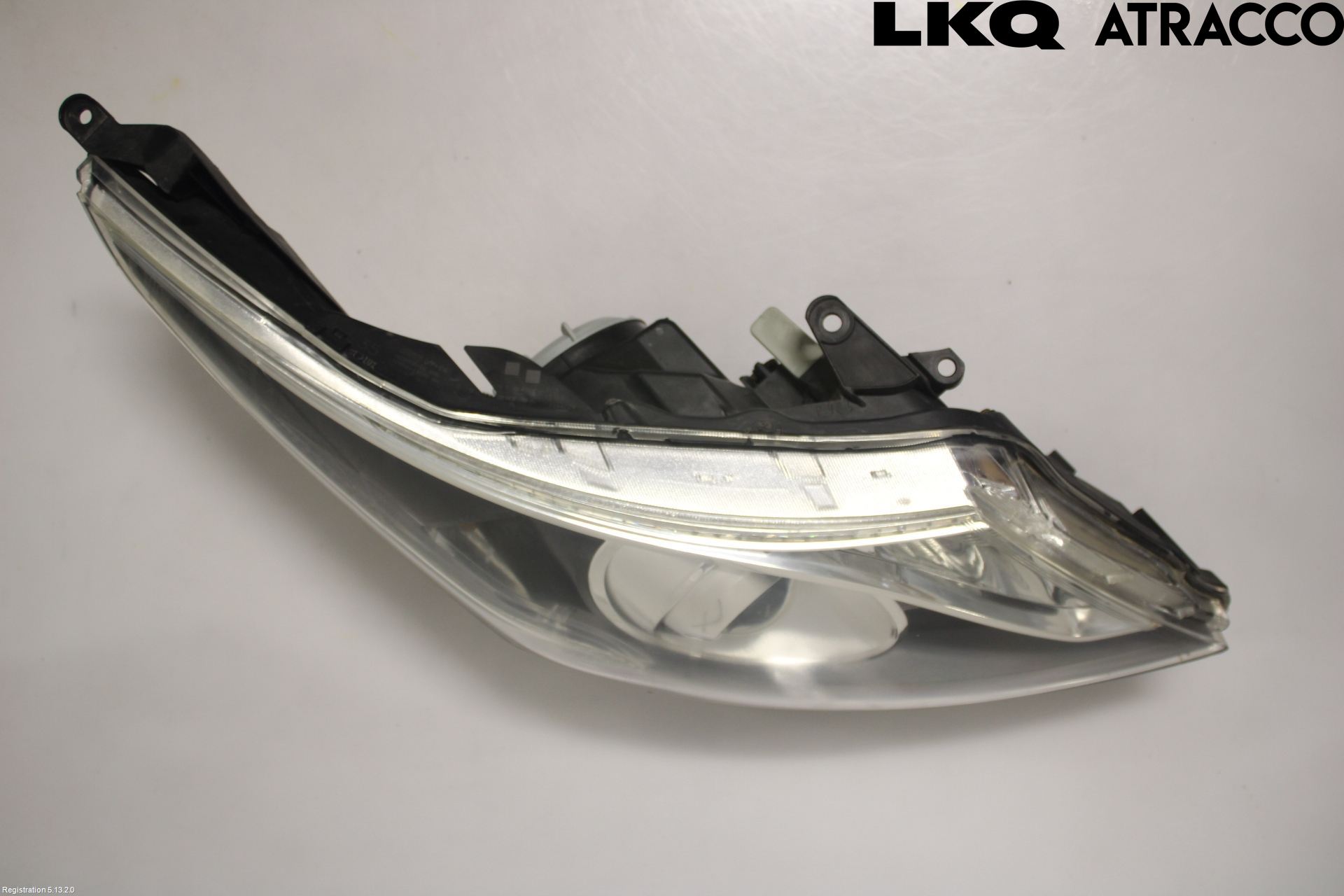Toyota AVENSIS 09-15 Strålkastare Höger