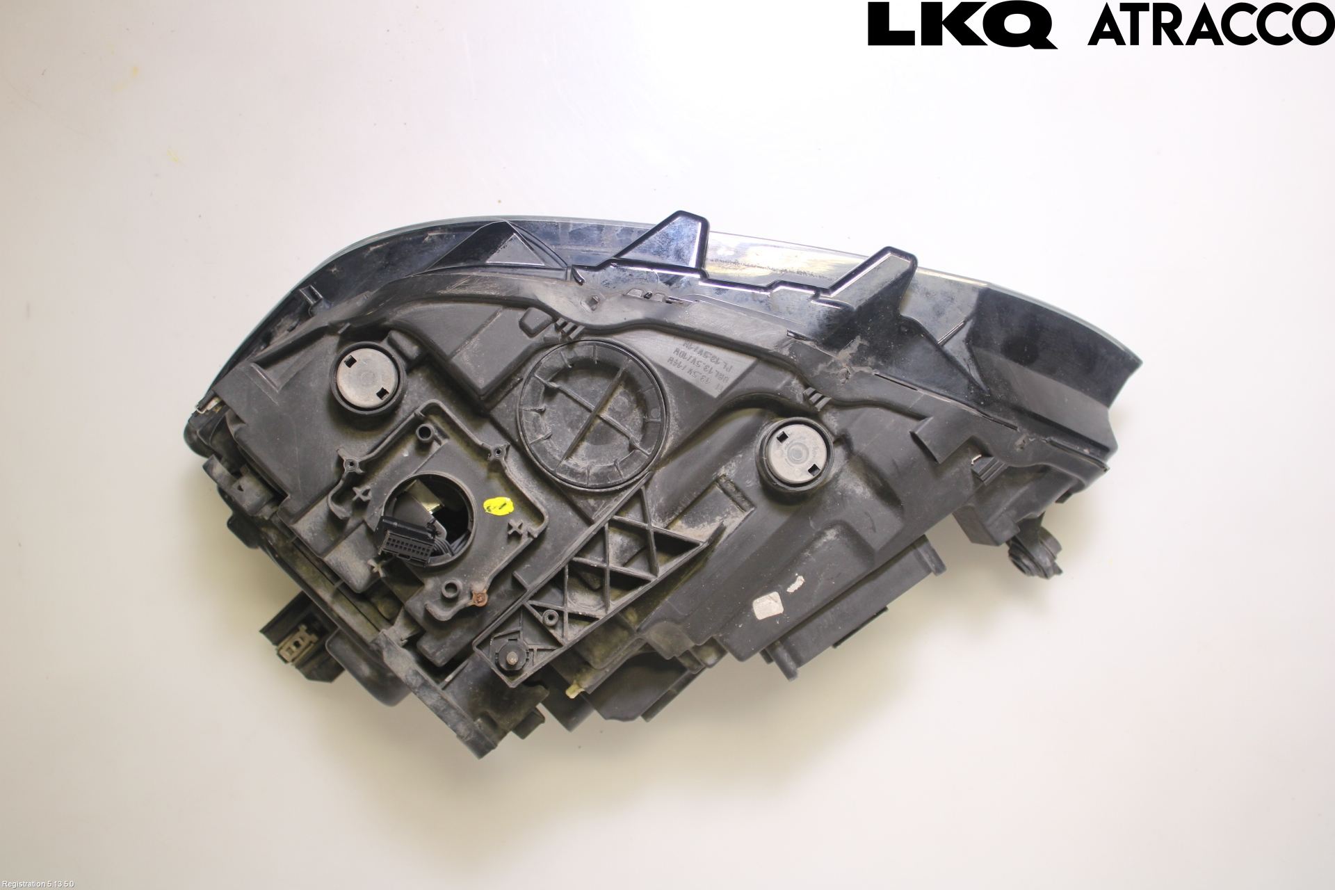 Volkswagen VW PASSAT 15-19 Strålkastare Höger