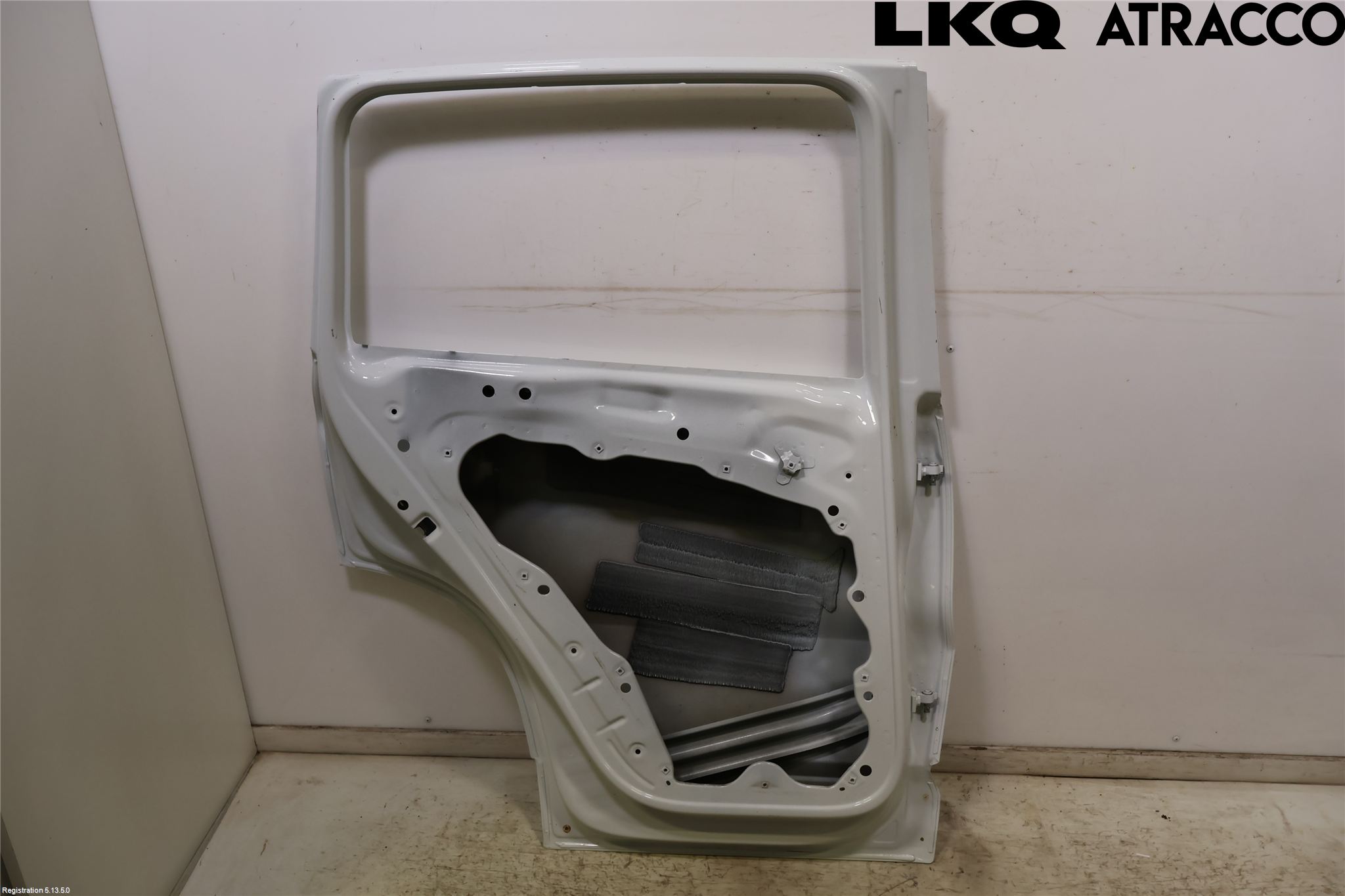 Volkswagen VW TIGUAN 07-16 Dörr Bak Vänster