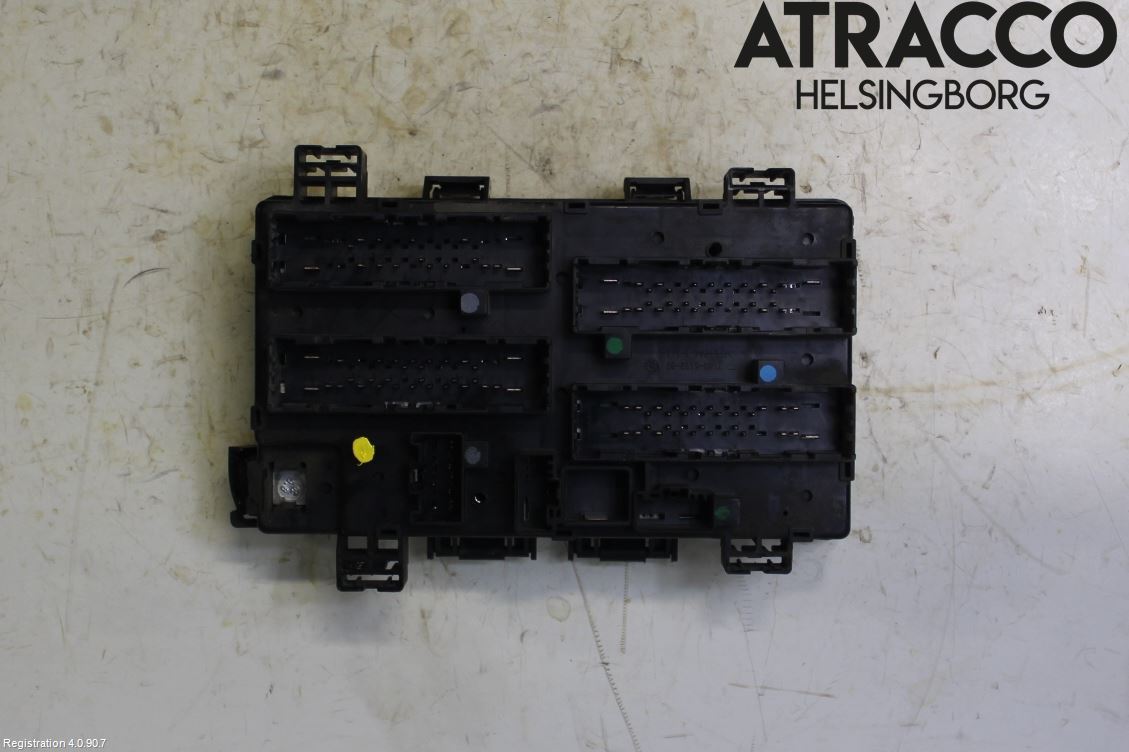 Dodge PICK UP RAM 81- Säkringsdosa-Elcentral