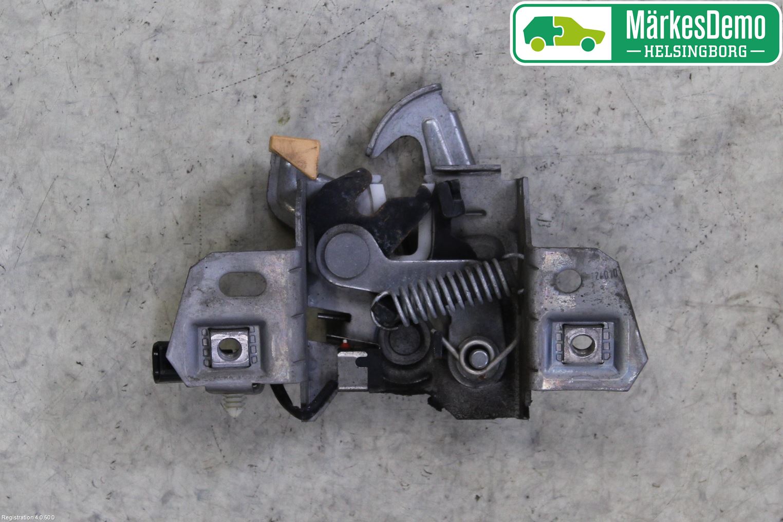 Volvo V50 08-12 Huvlås