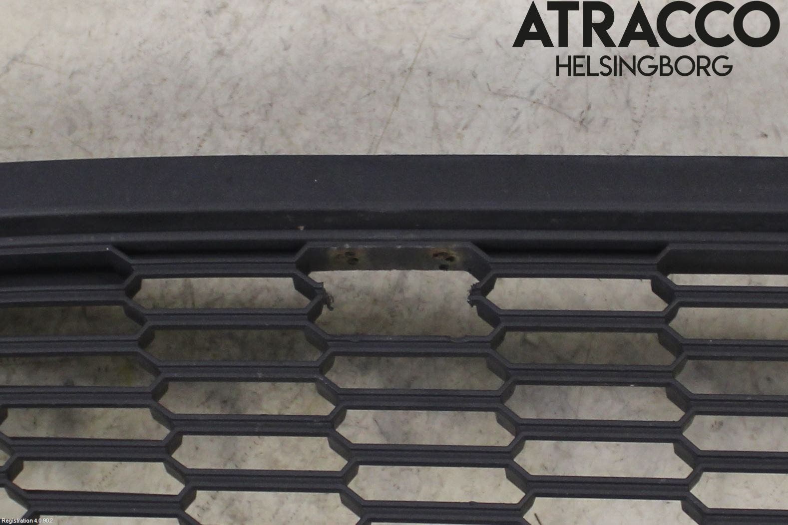 Volkswagen VW POLO 10-17 Grilldel Mitt