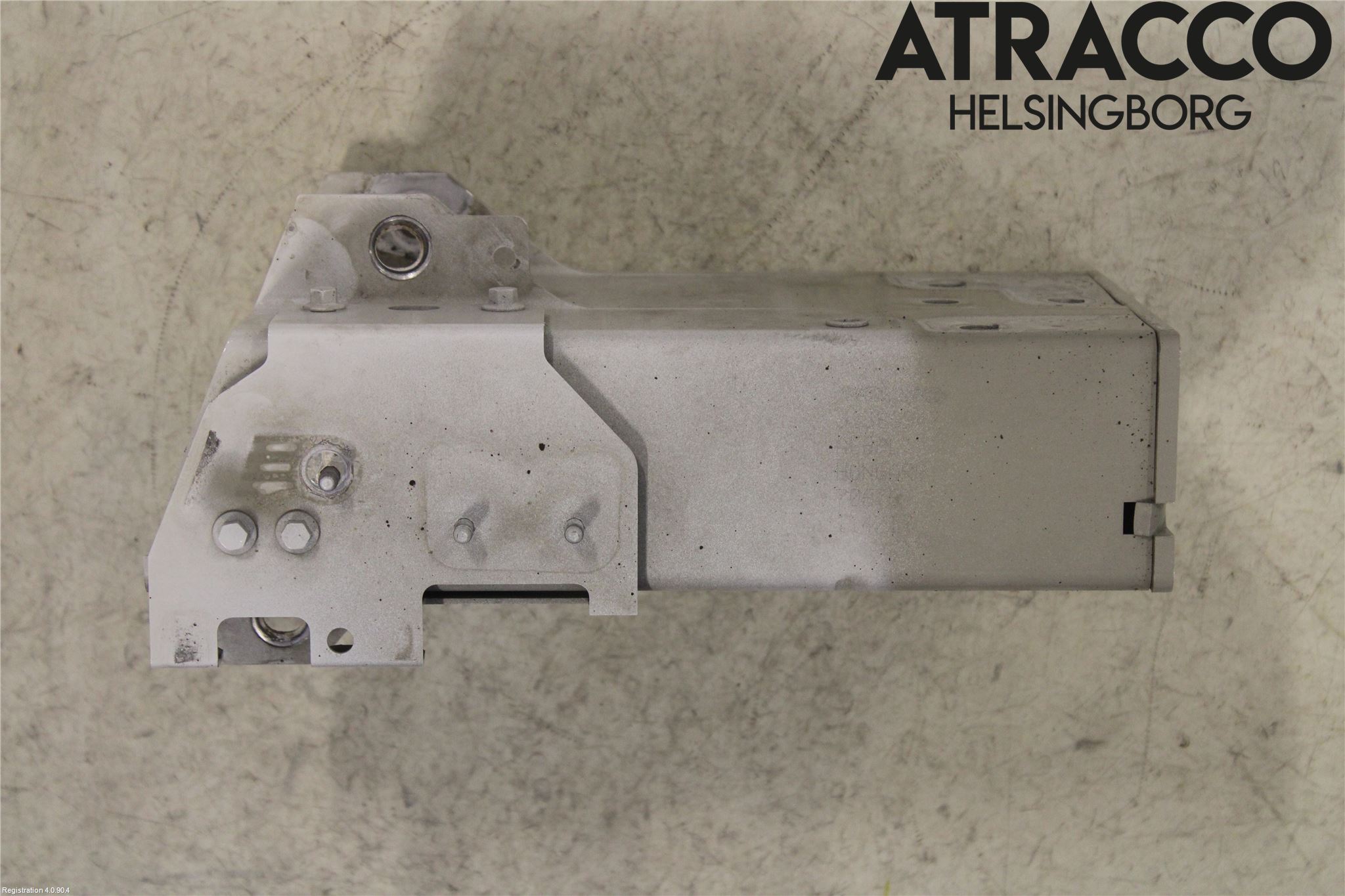 Volvo V90 17->> Stötfångarbärjärn Fram