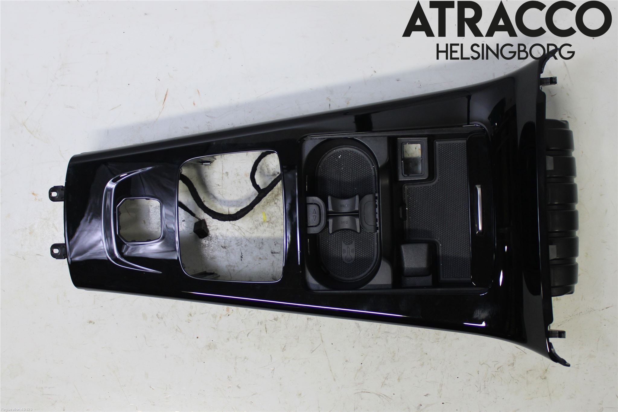 Mercedes-Benz MB CLA-KLASS (C118/X118) 19- Instrumentkonsoll Mitt