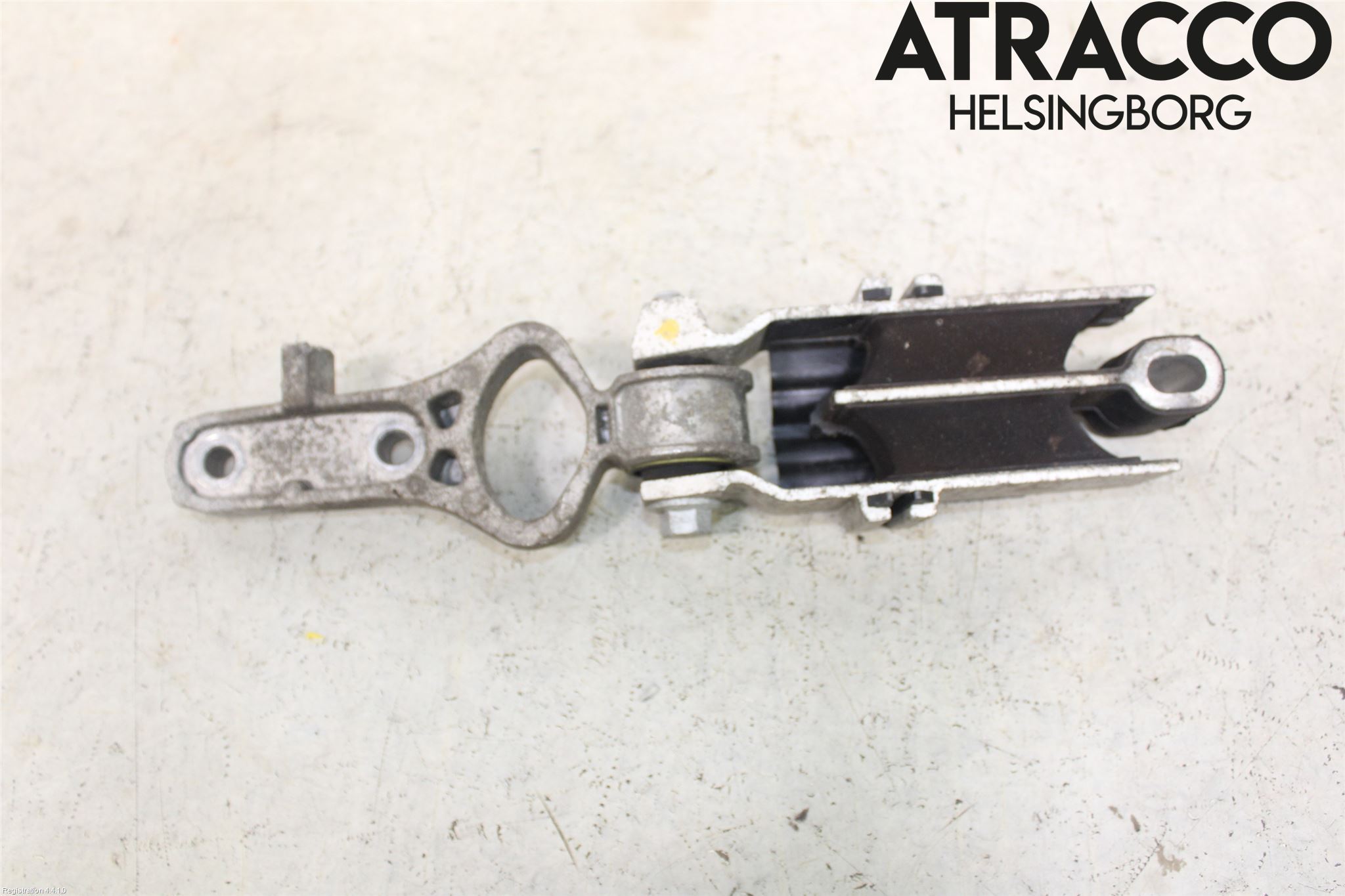 Volvo V60 14-18 Motorfäste