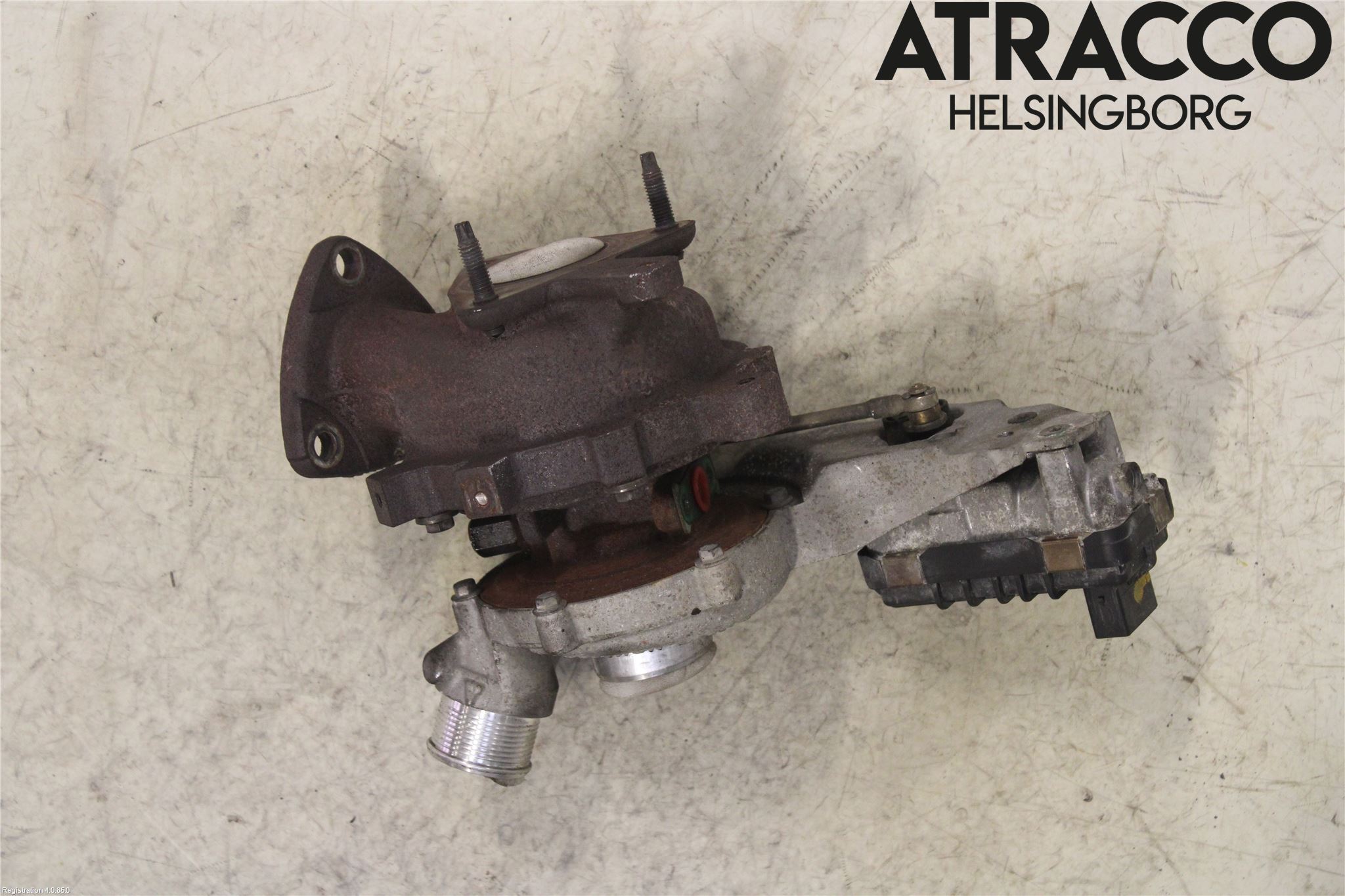 Jaguar XJ X351        10- Turboaggregat