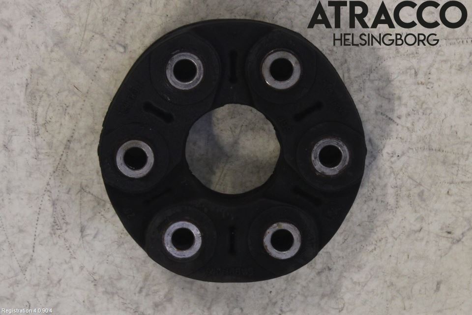 BMW 5 GT F07 09-17 Mellanaxel Gummiknut