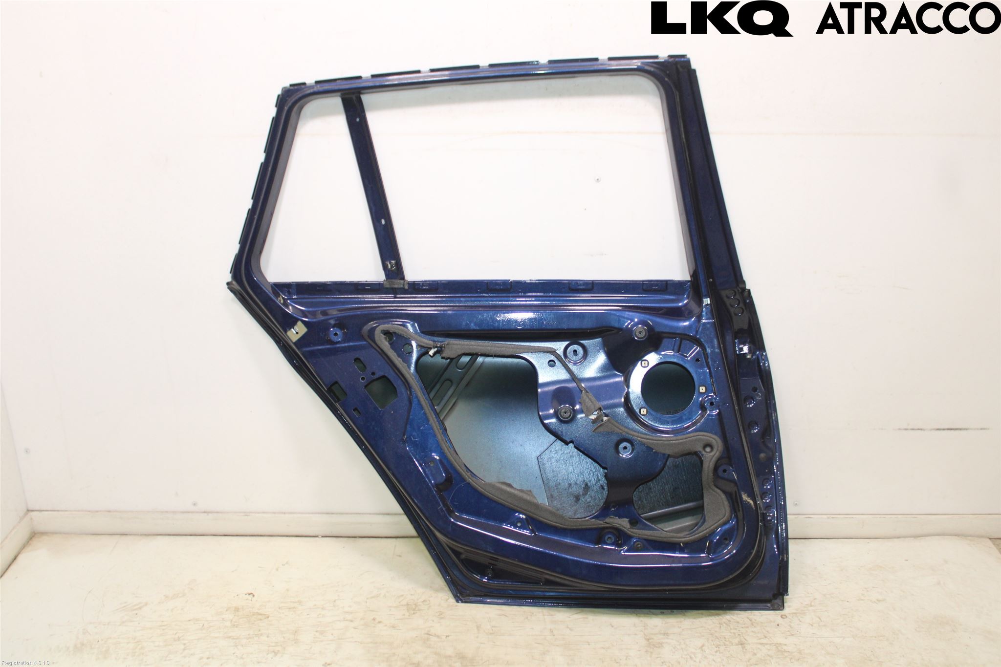 BMW 3 F30/F31/F80 12-19 Dörr Bak Vänster