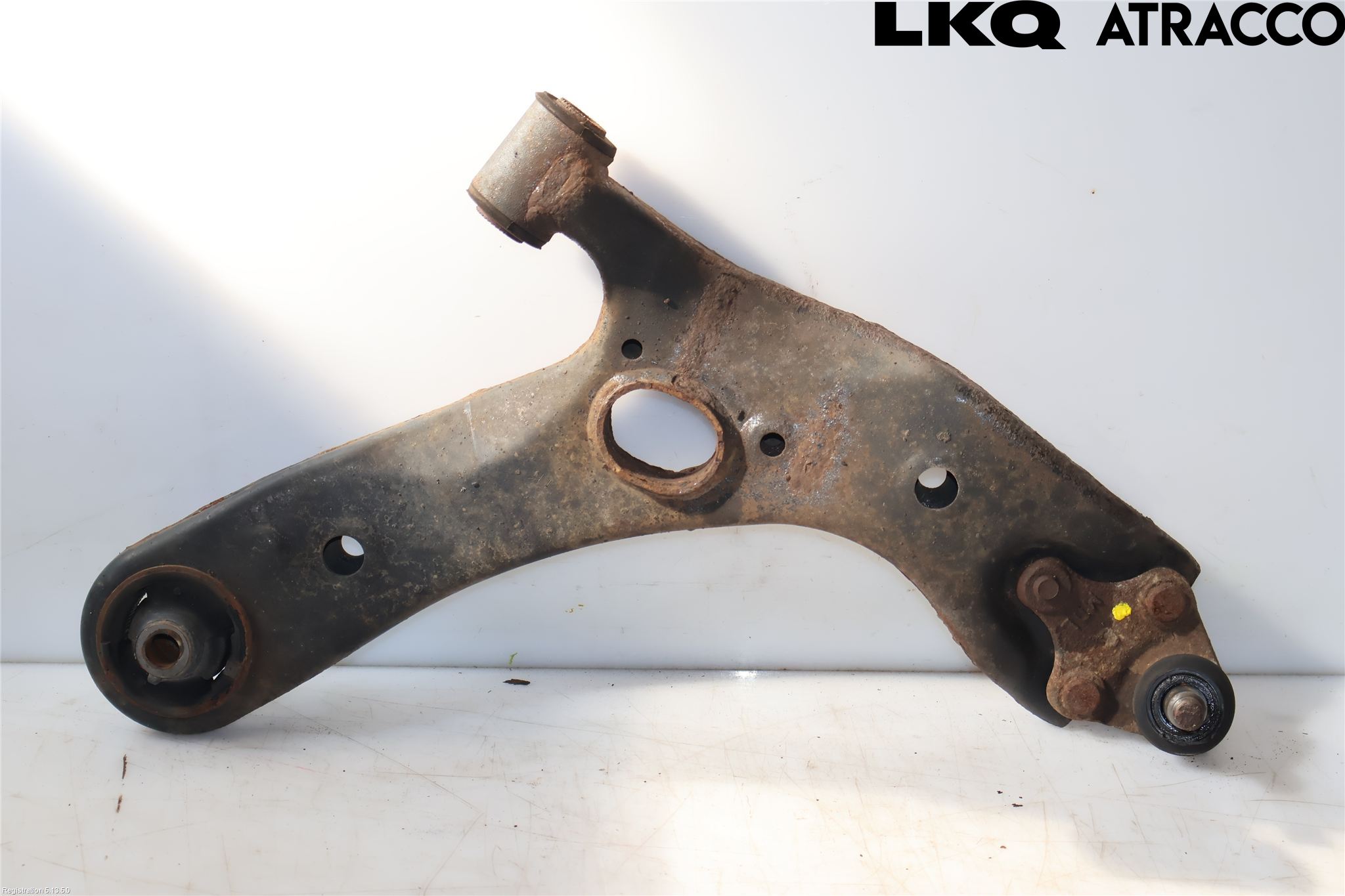 Toyota AURIS 13-19 Bärarm Fram Undre Hö